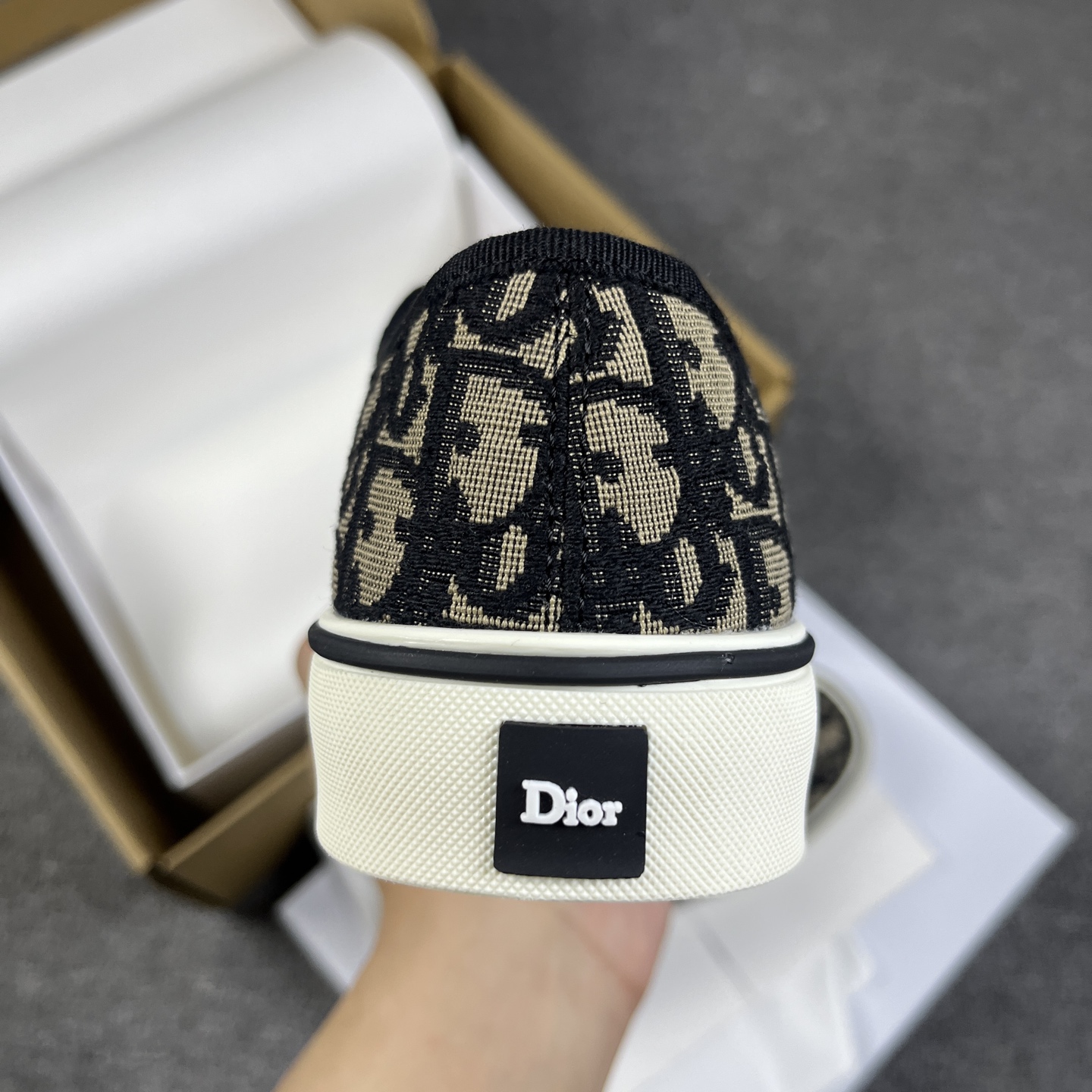 Dior