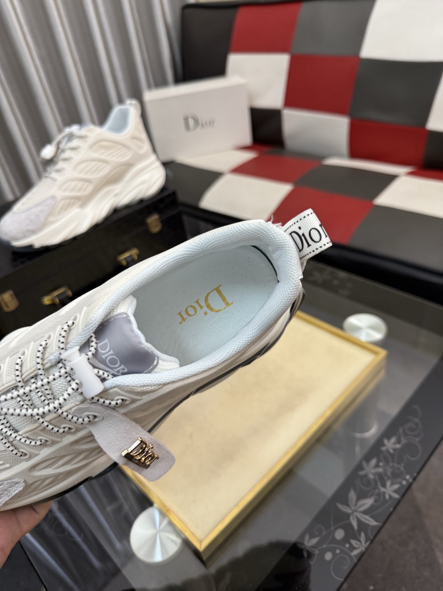 Dior
