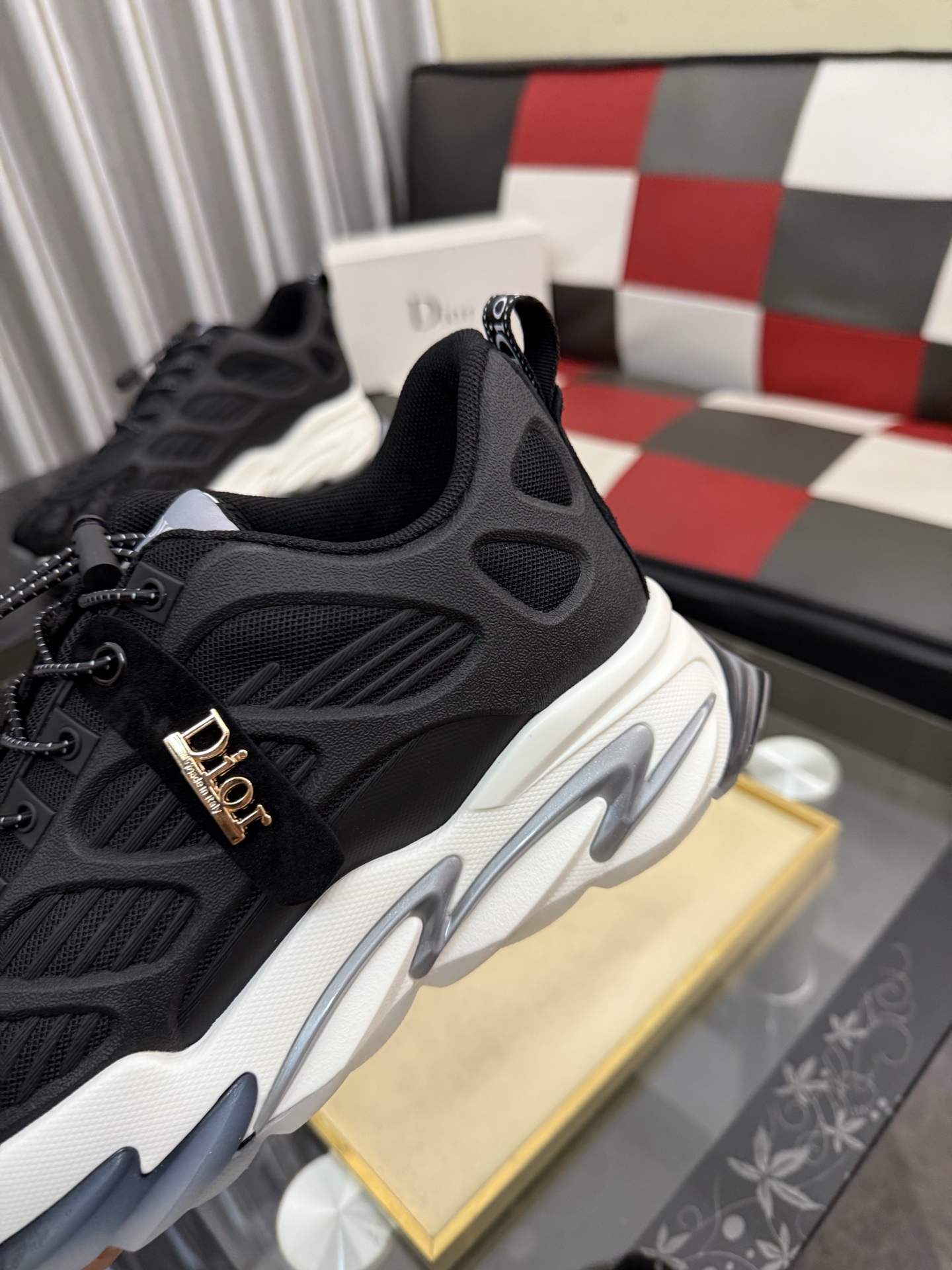 Dior