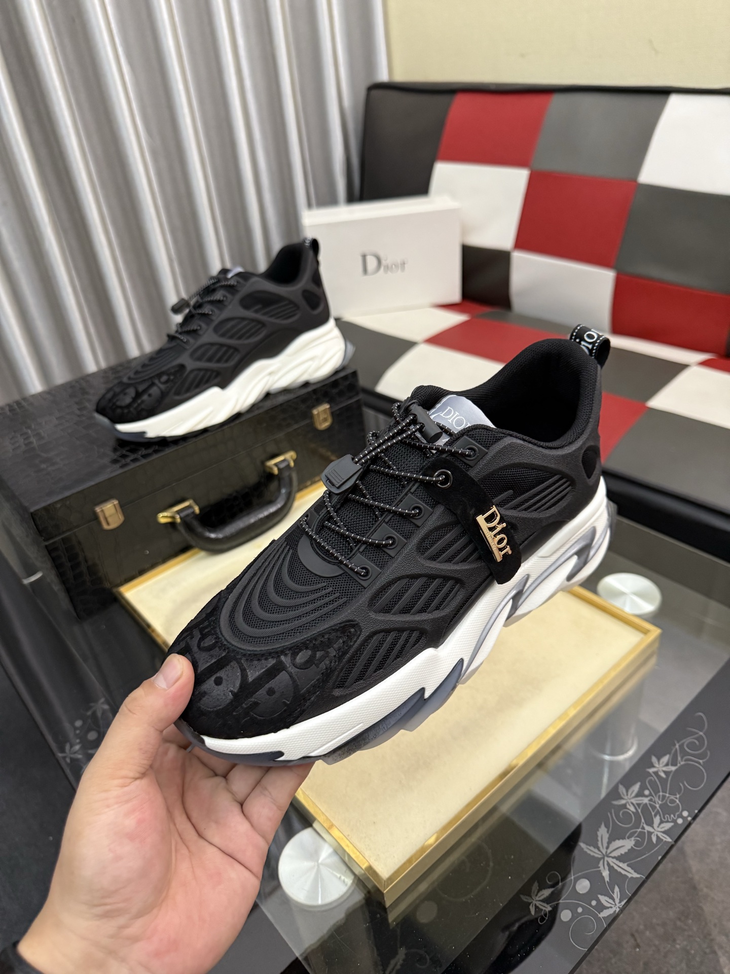 Dior