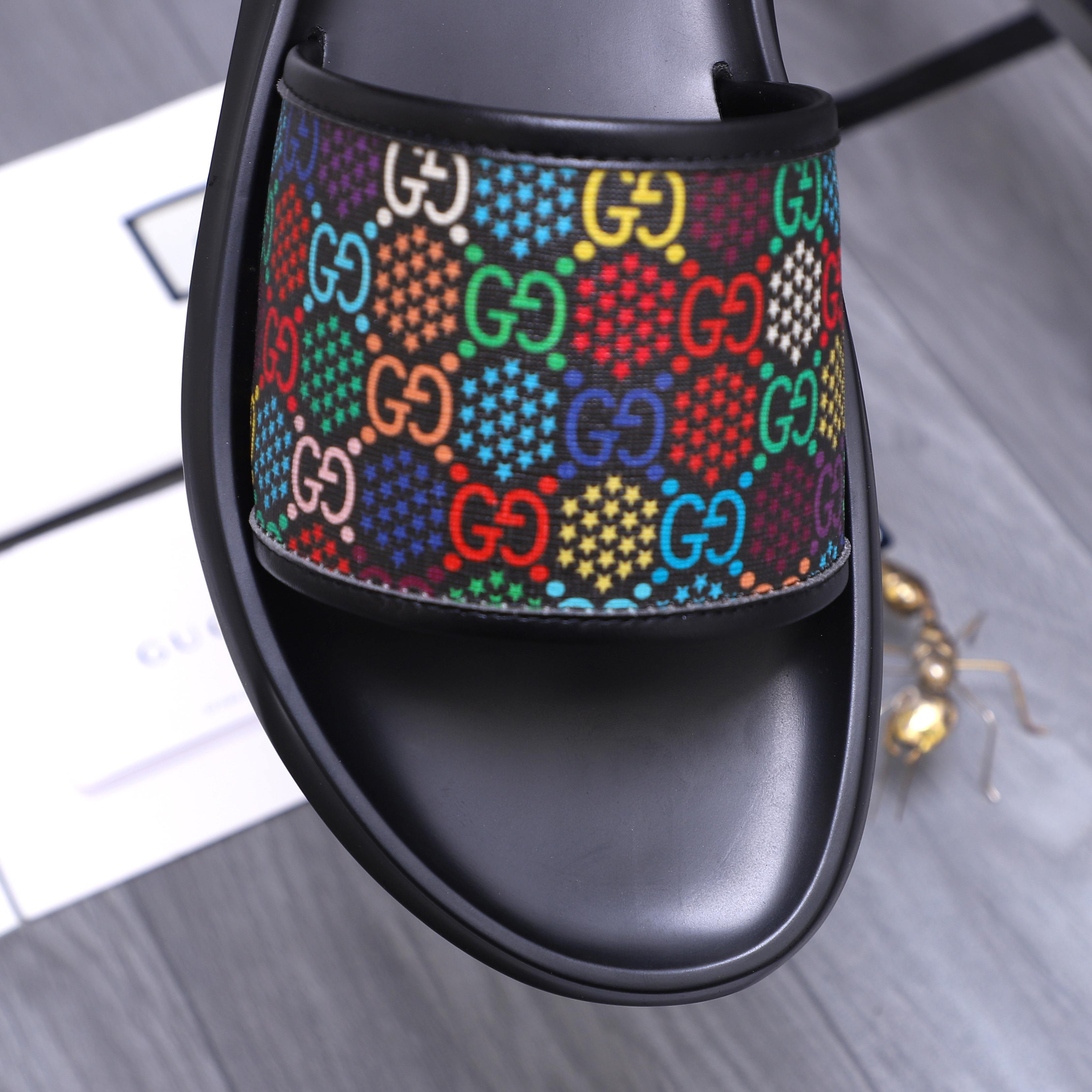 Gucci