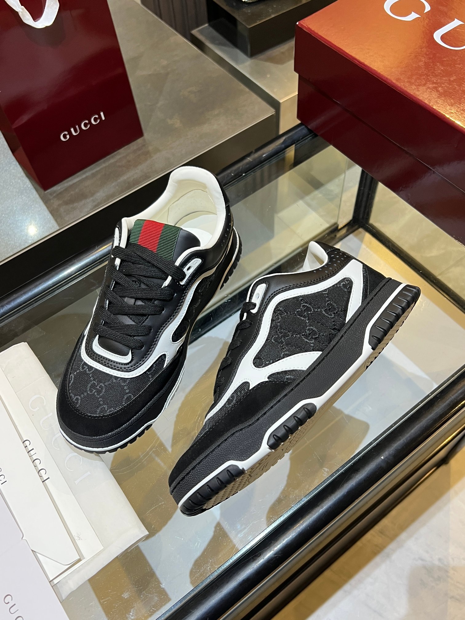 Gucci