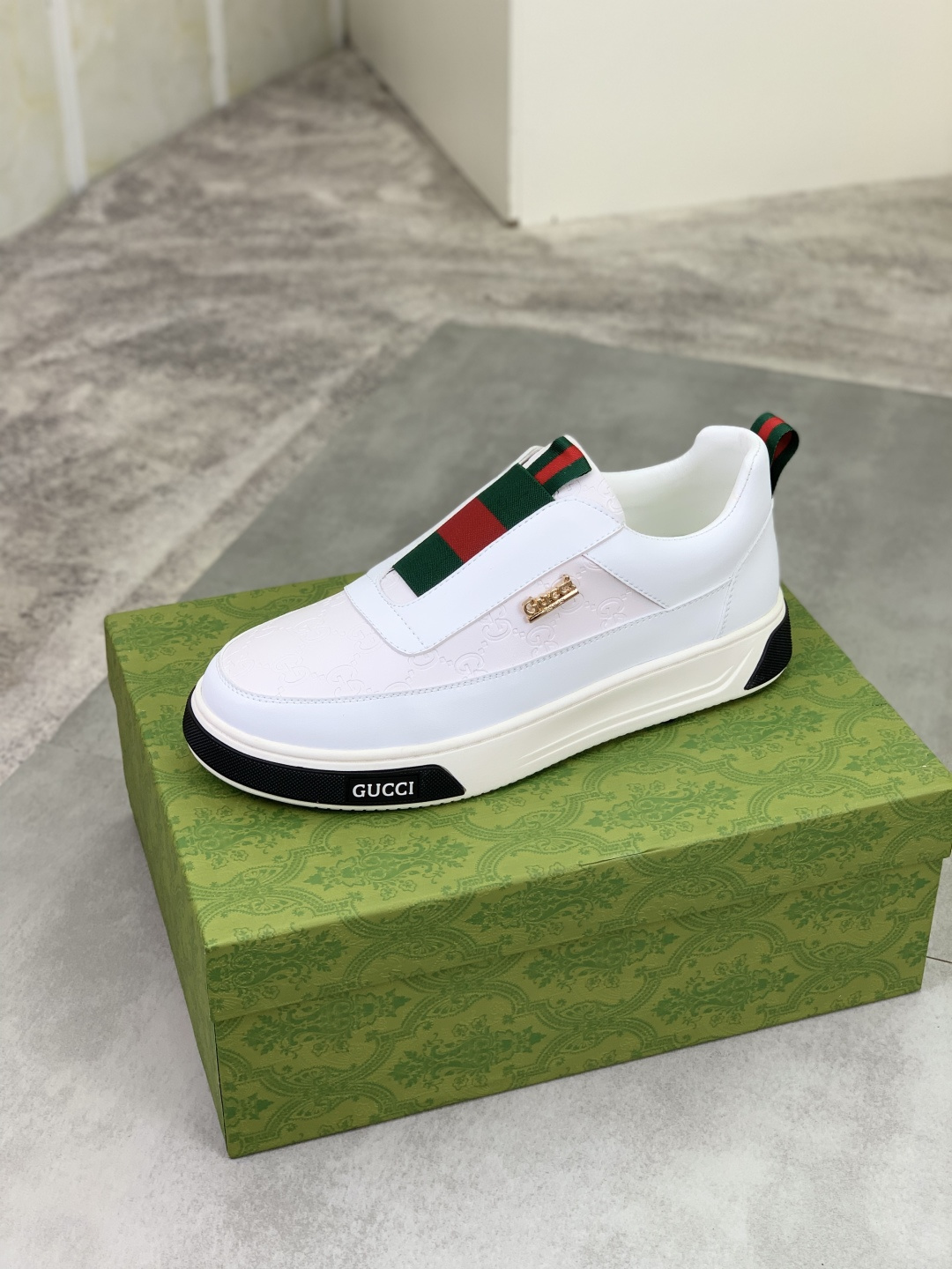 Gucci