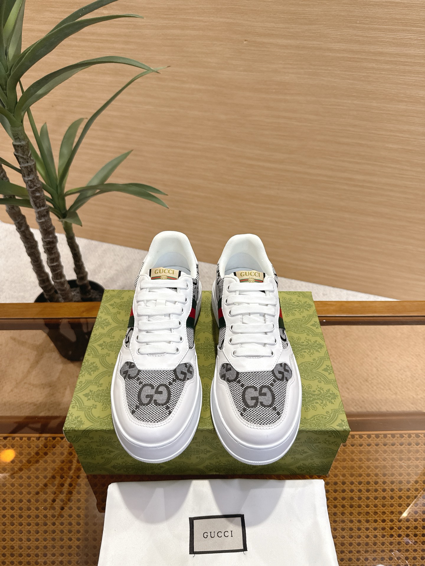 Gucci