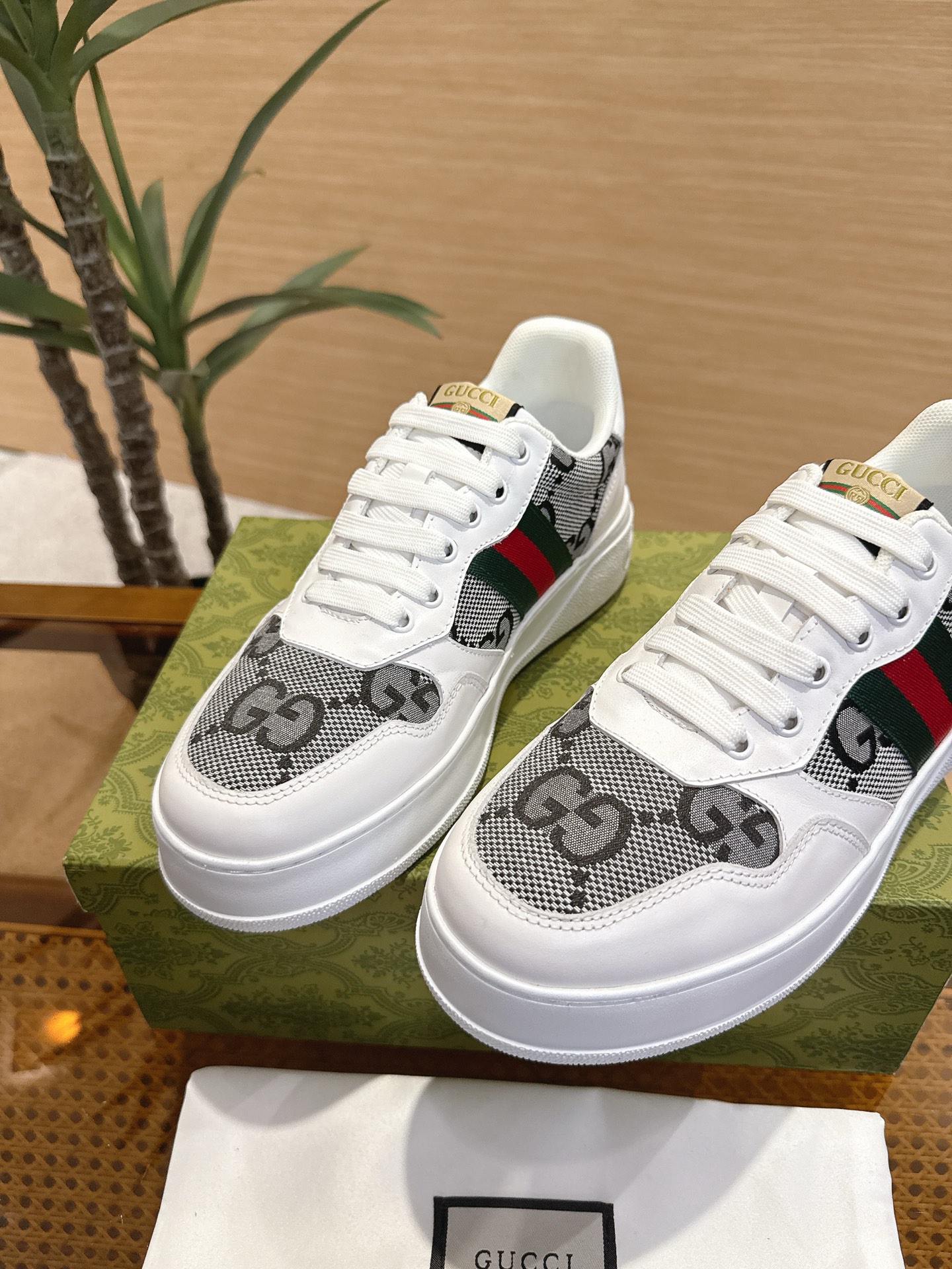 Gucci