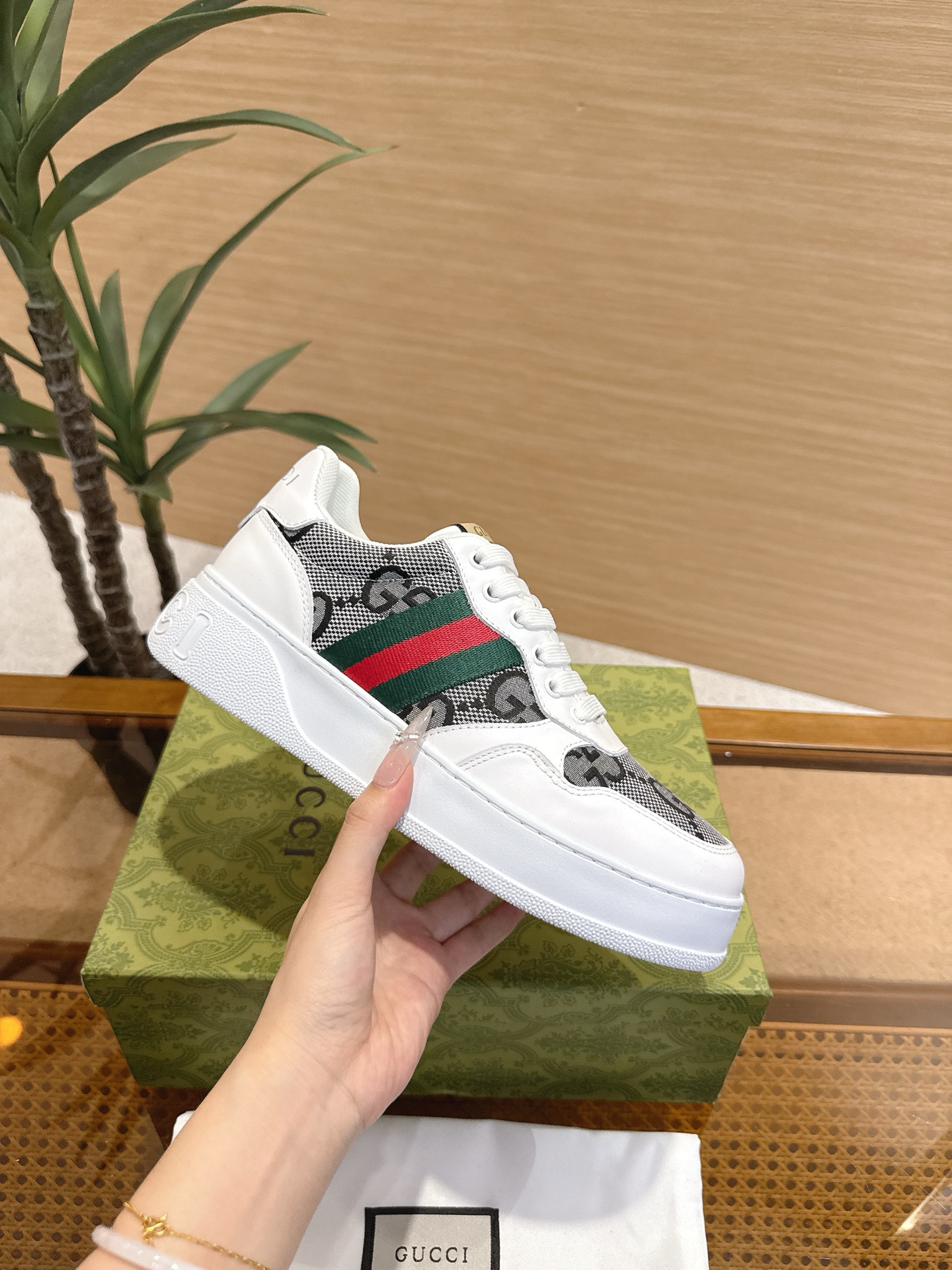 Gucci