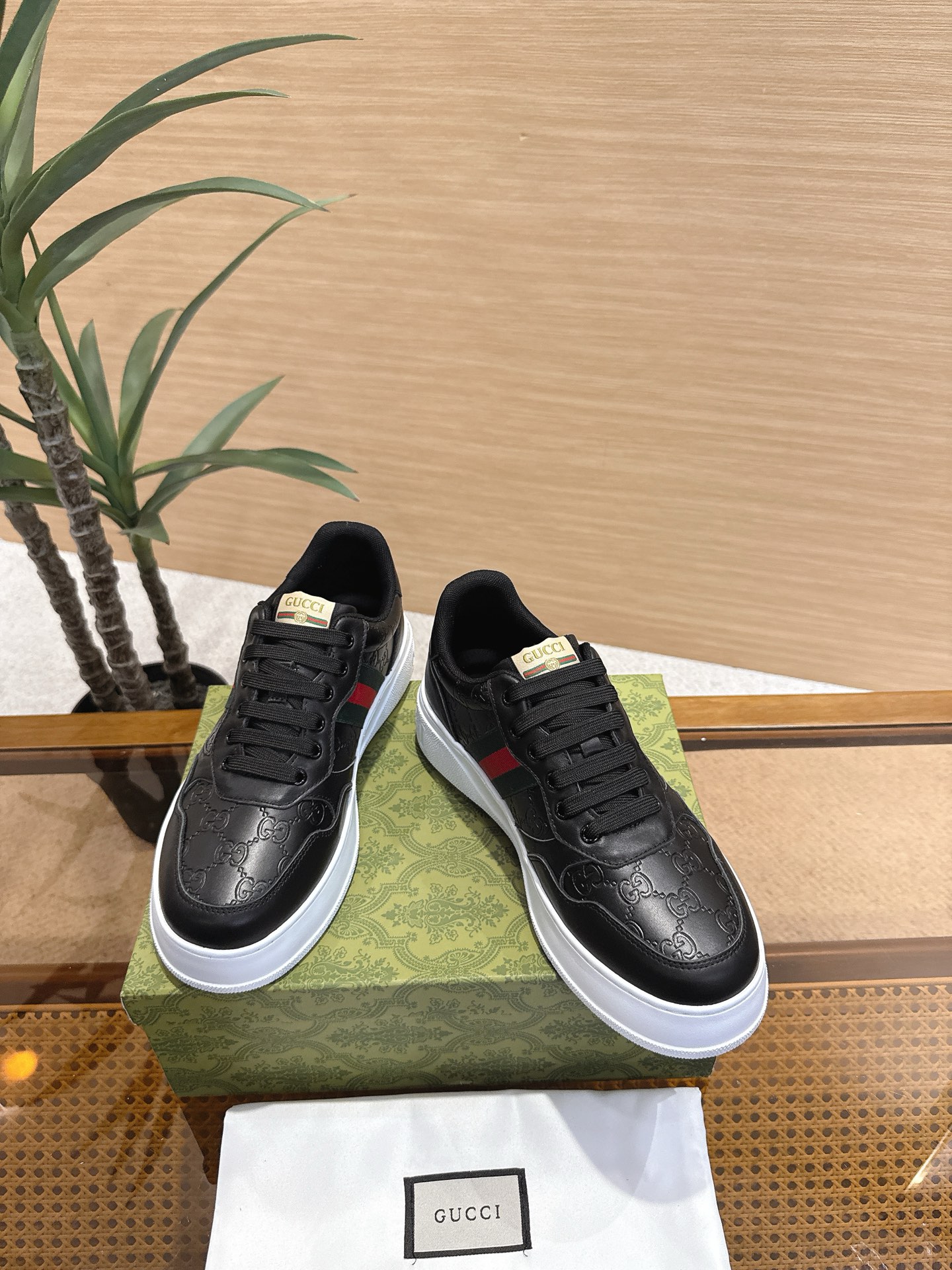Gucci
