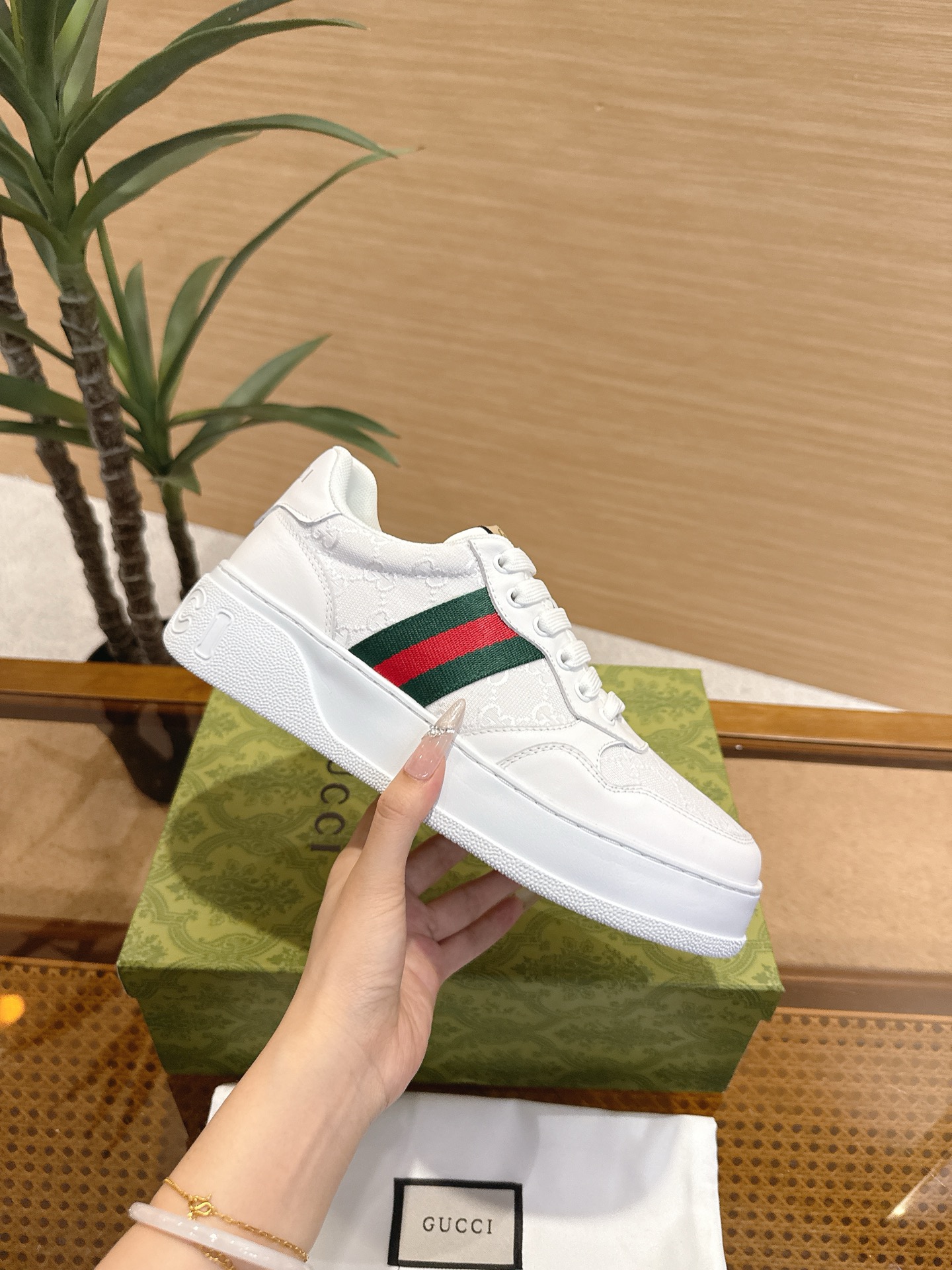 Gucci