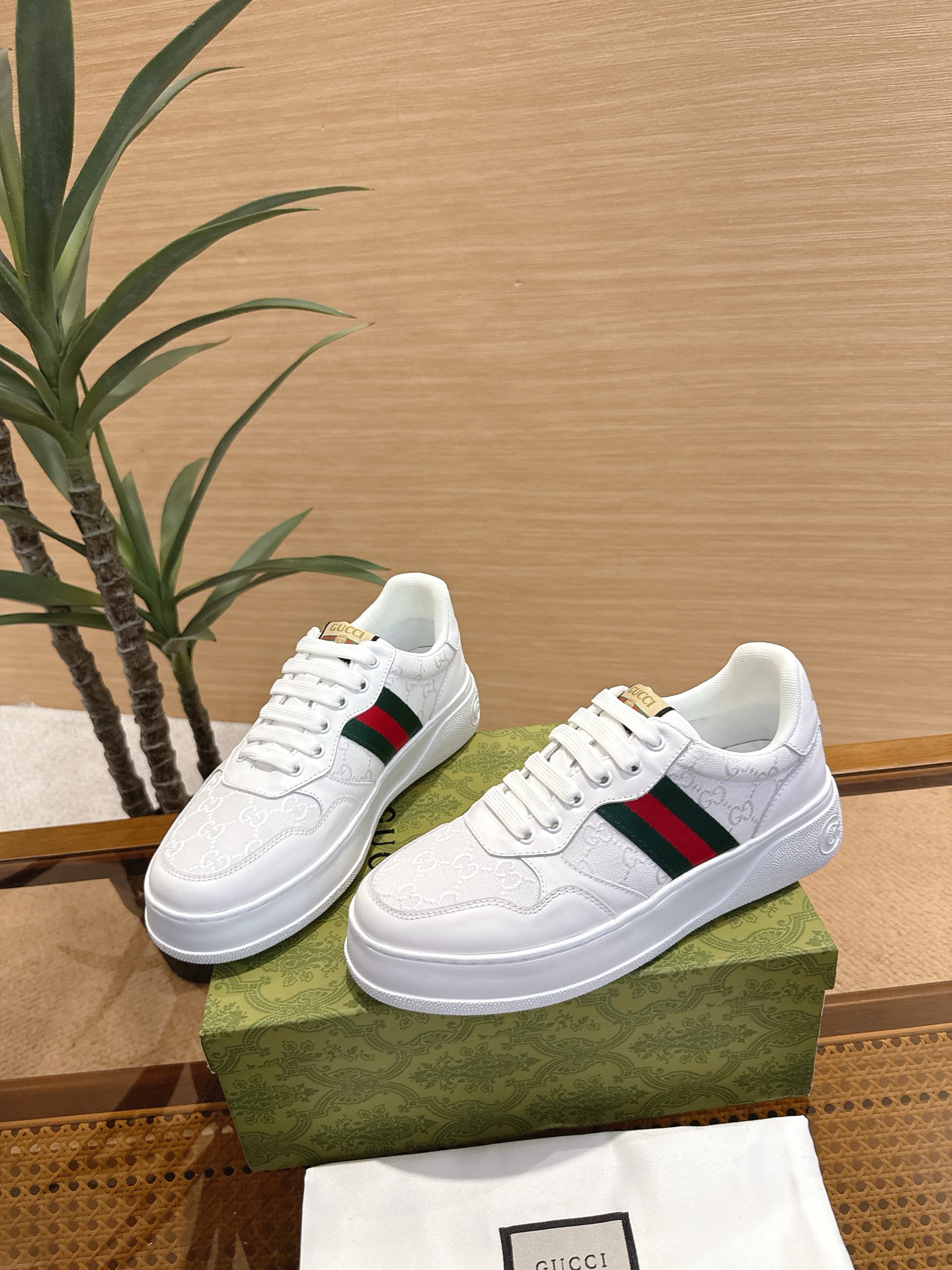Gucci