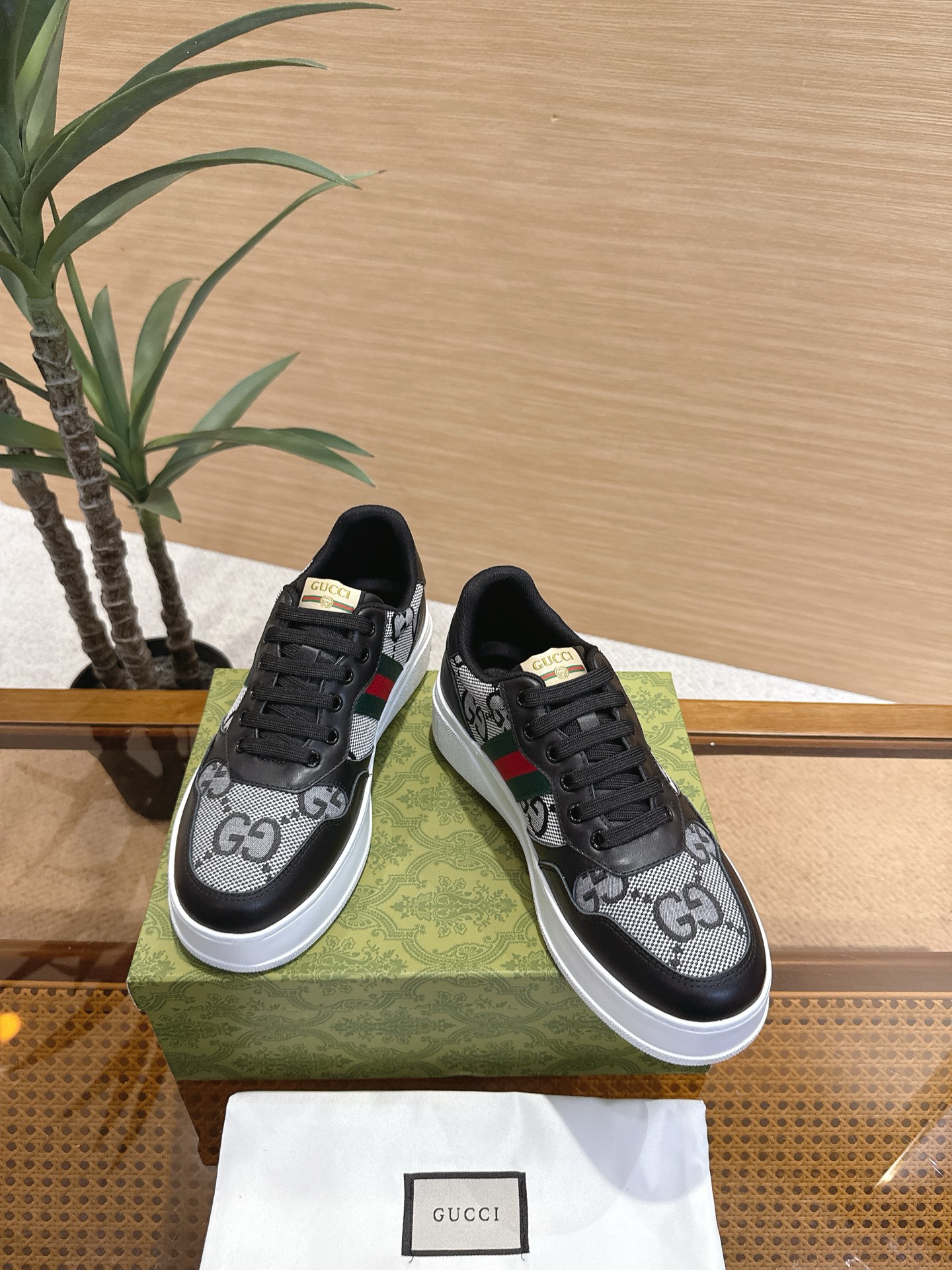 Gucci