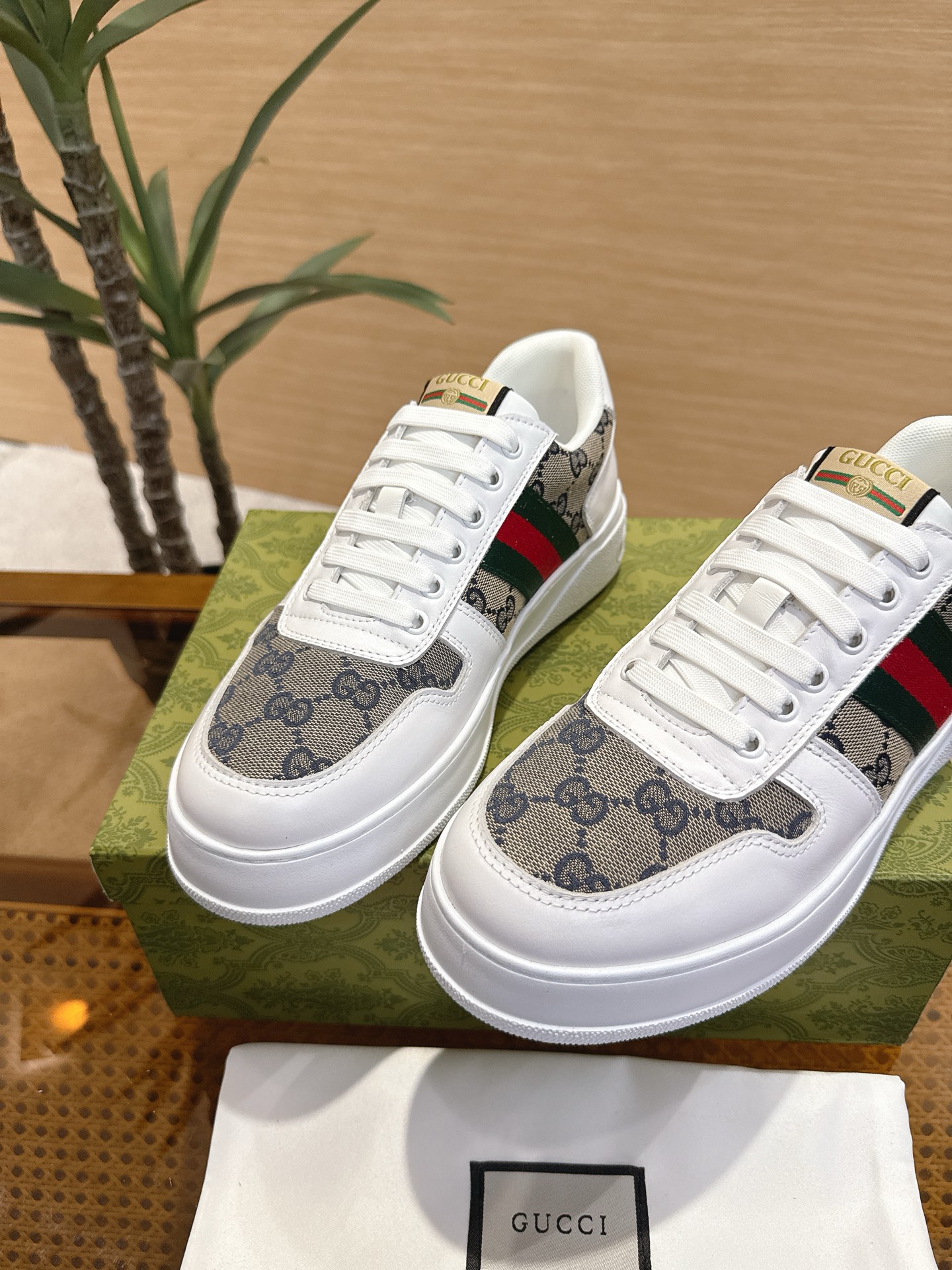Gucci