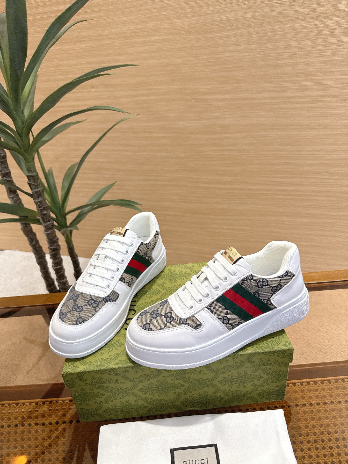 Gucci