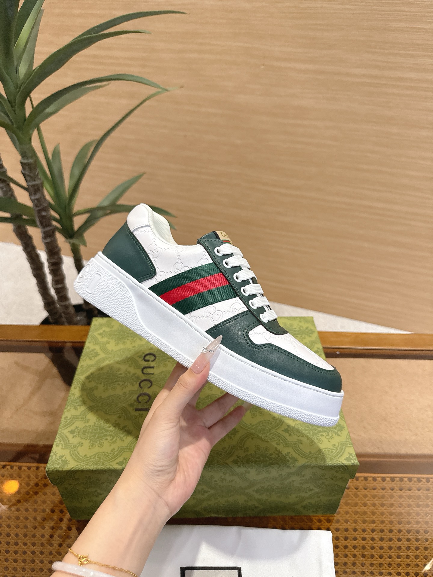 Gucci