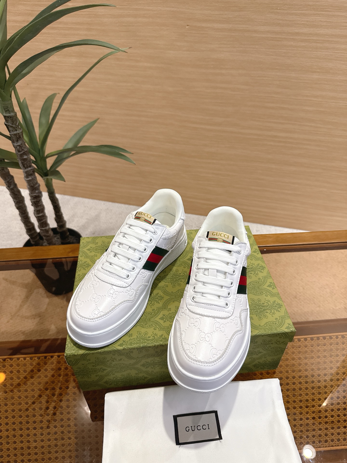 Gucci