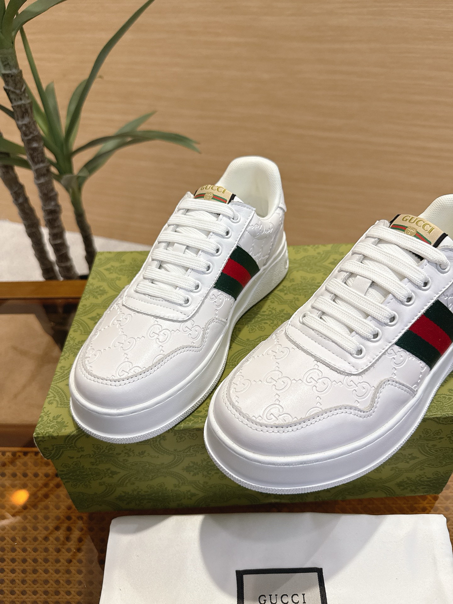 Gucci