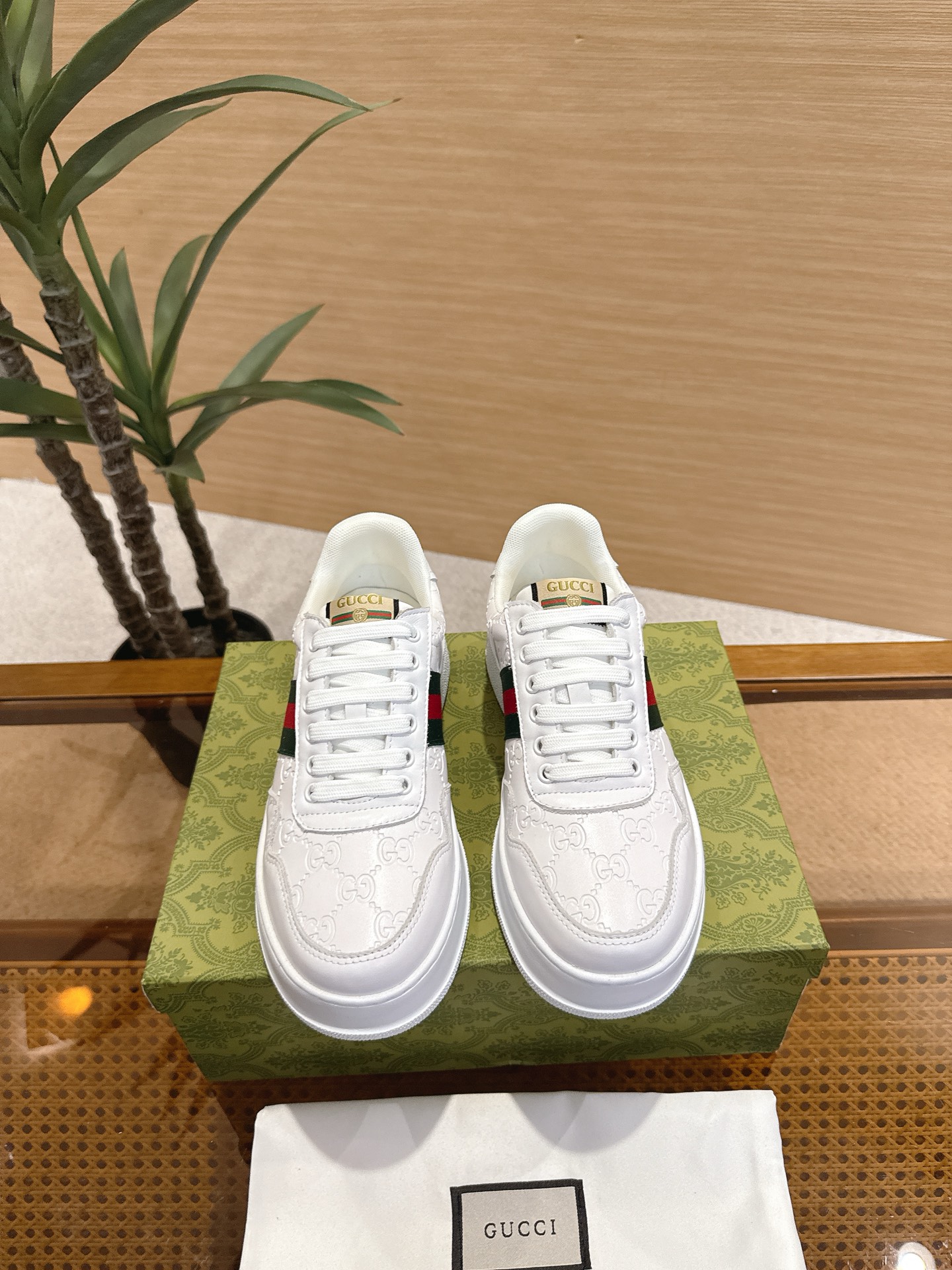 Gucci