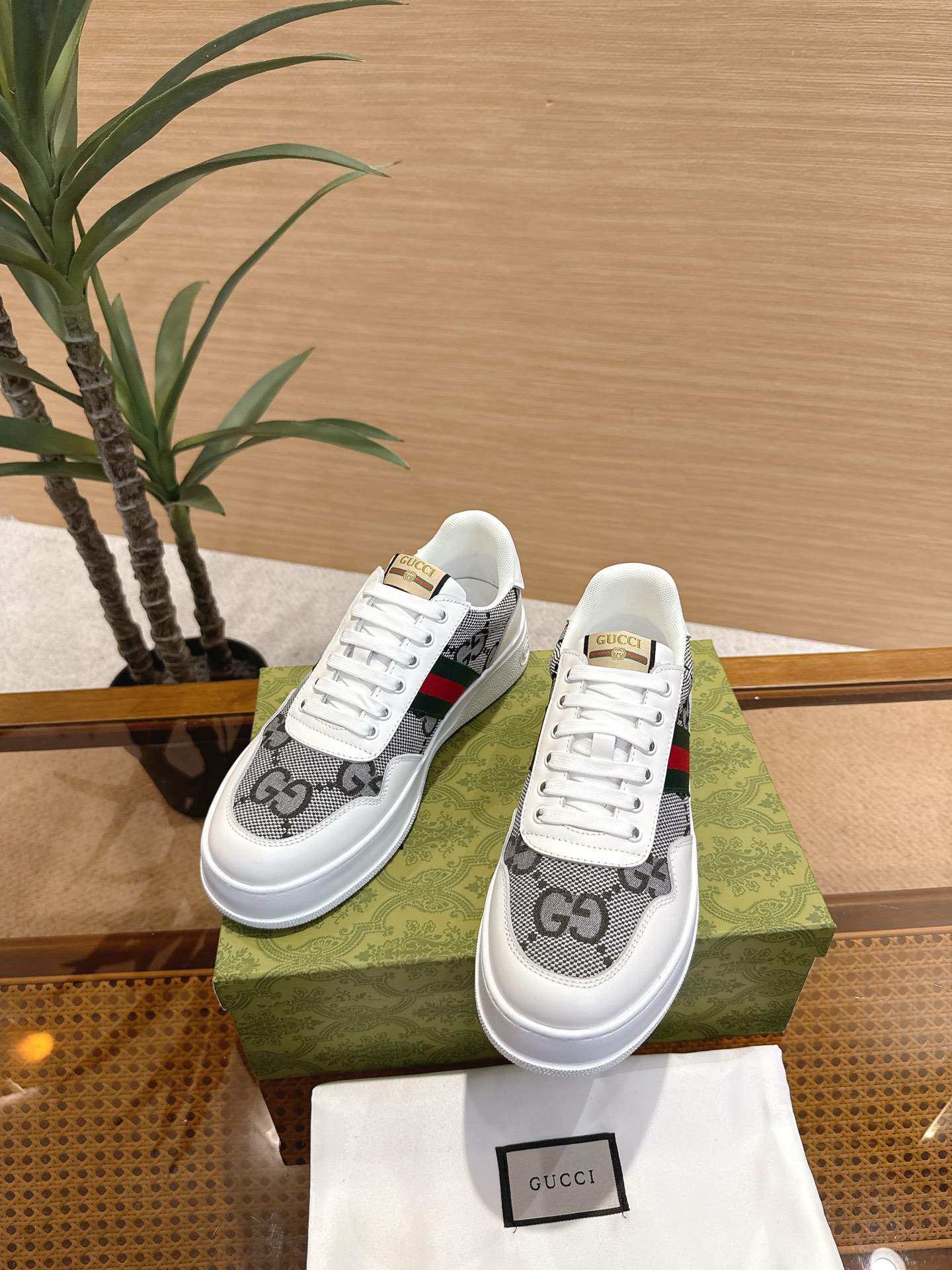 Gucci