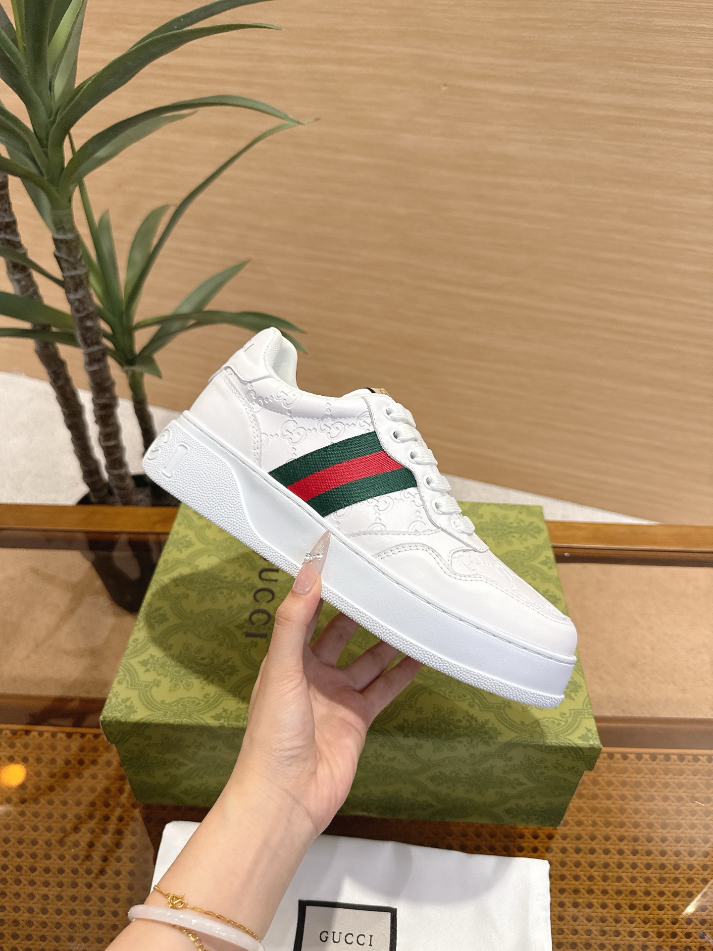Gucci