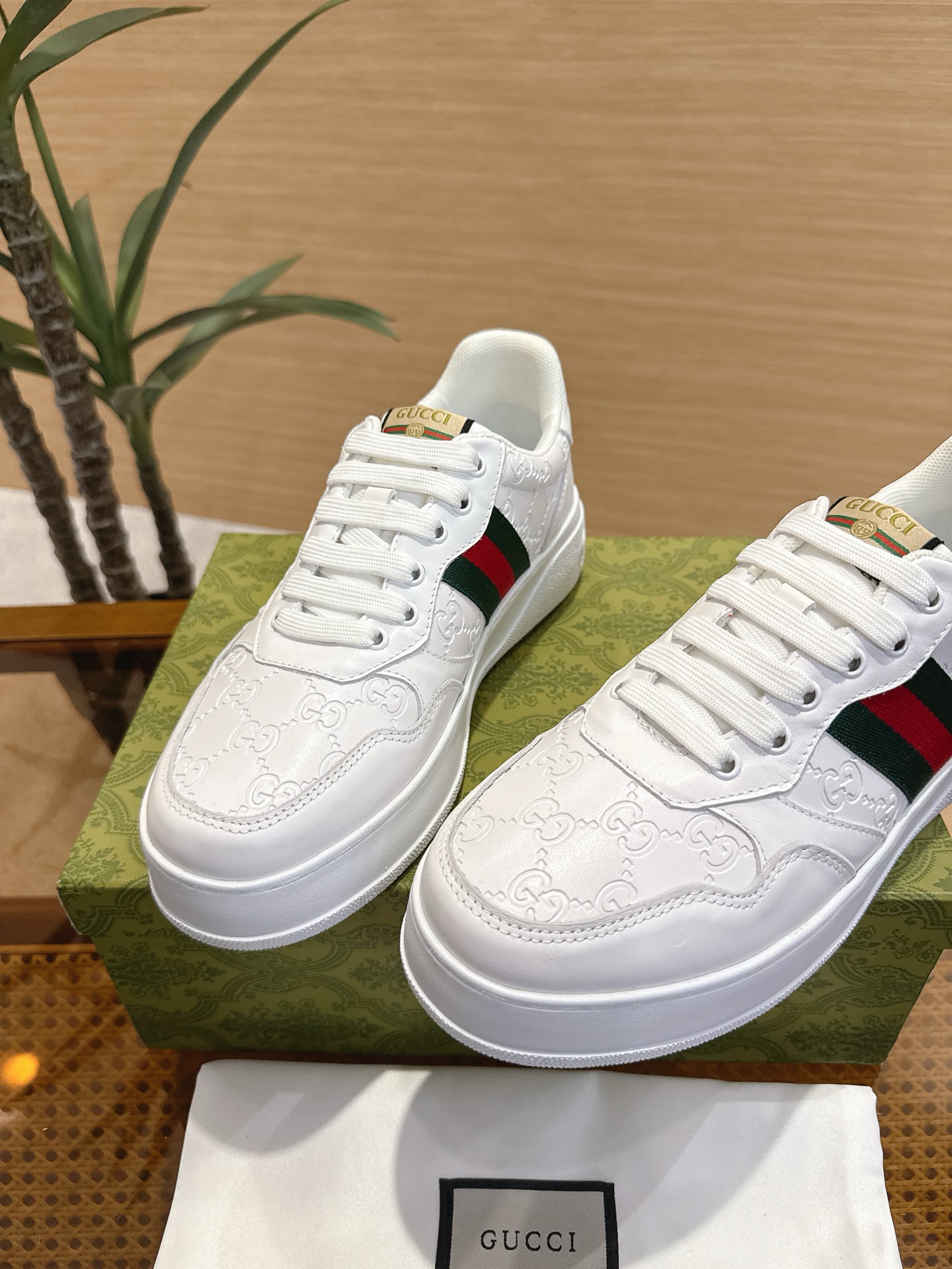 Gucci