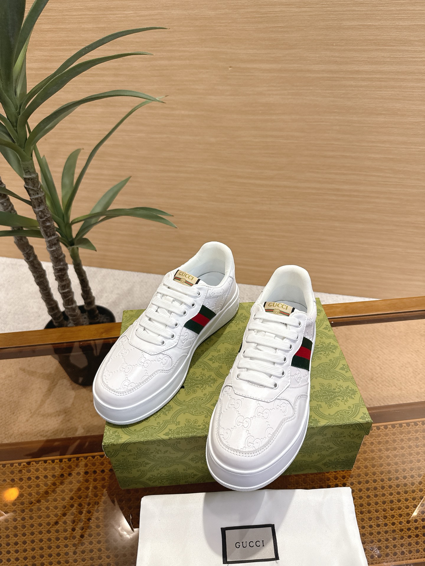 Gucci