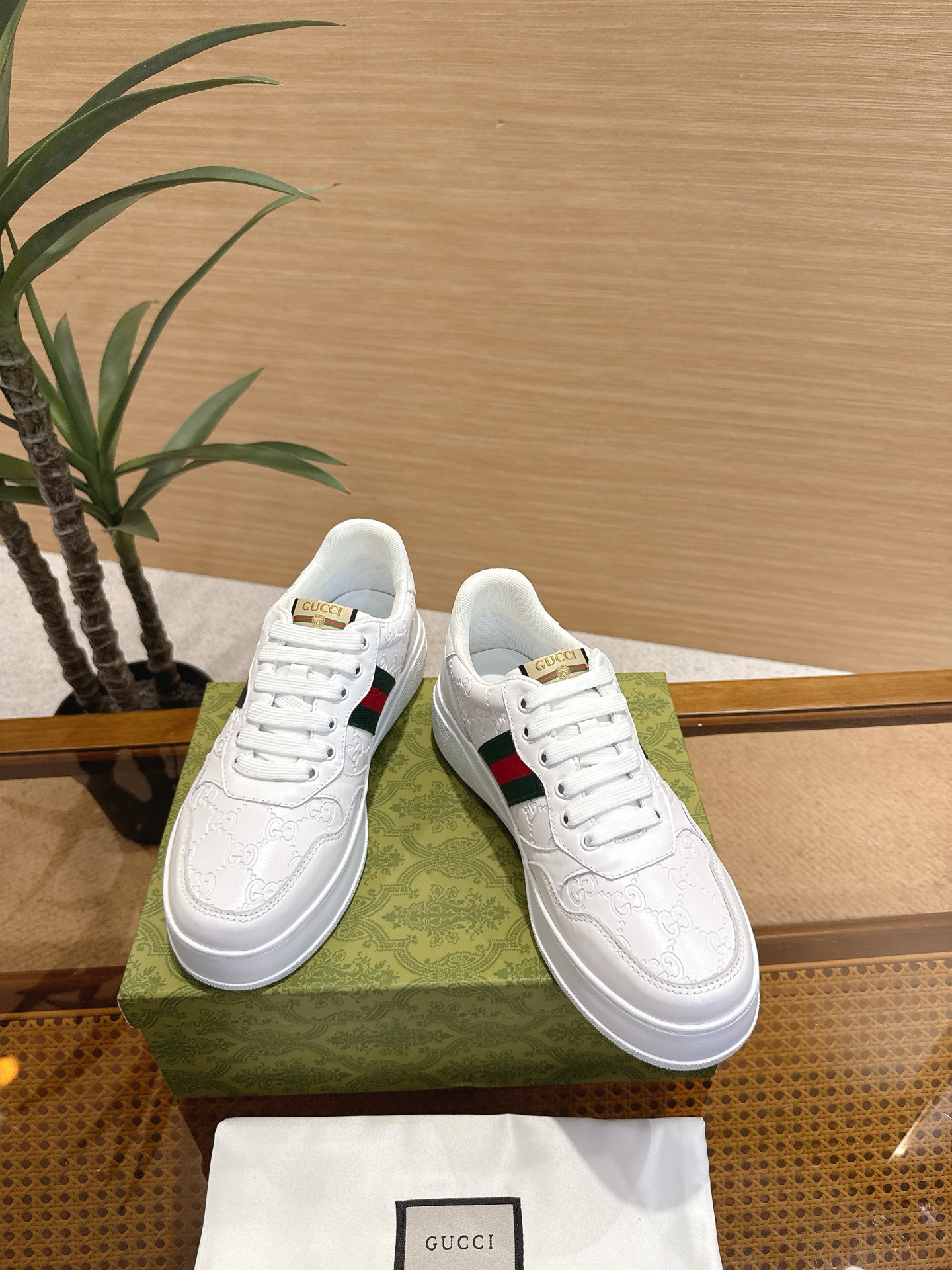 Gucci