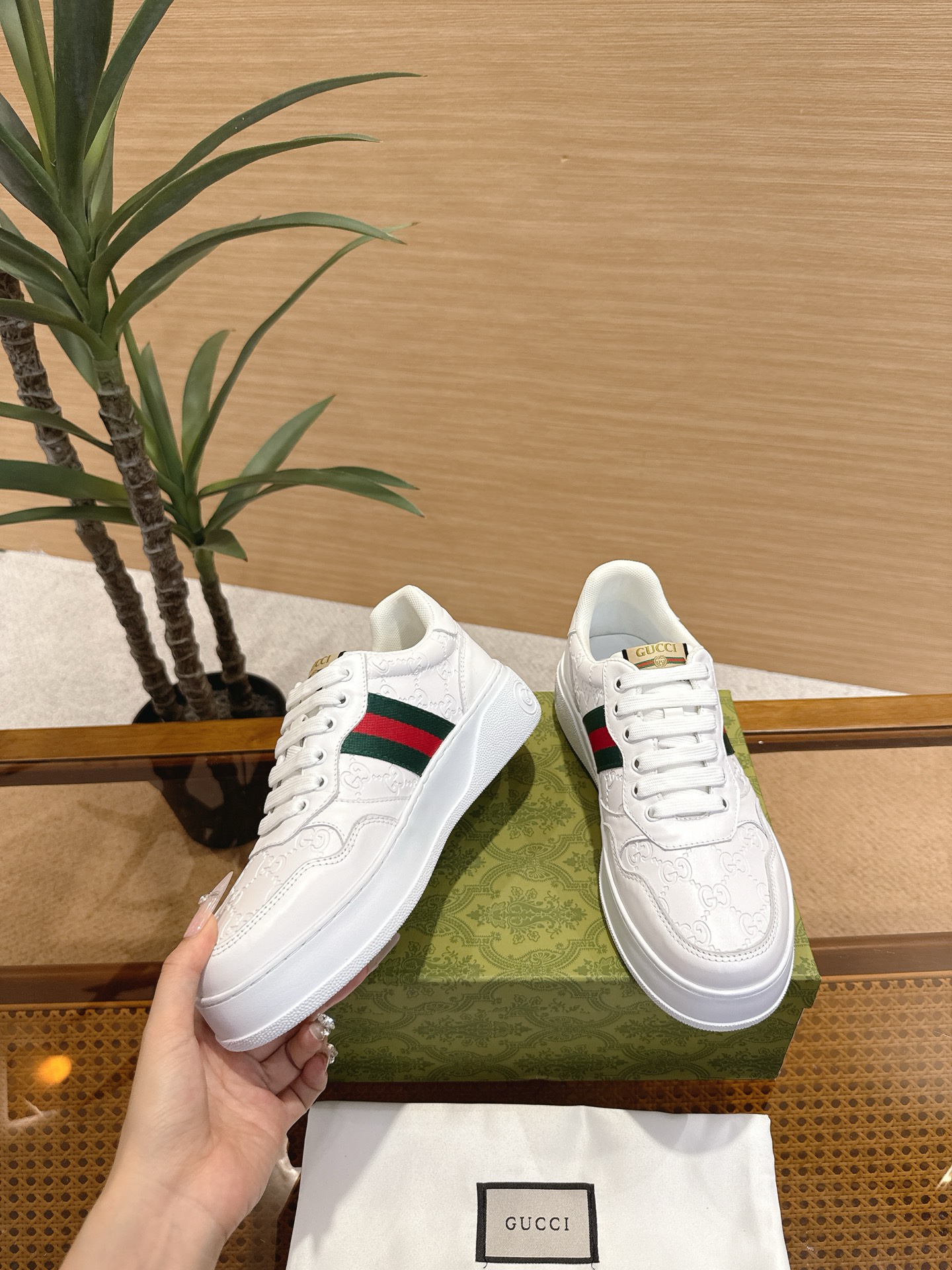 Gucci