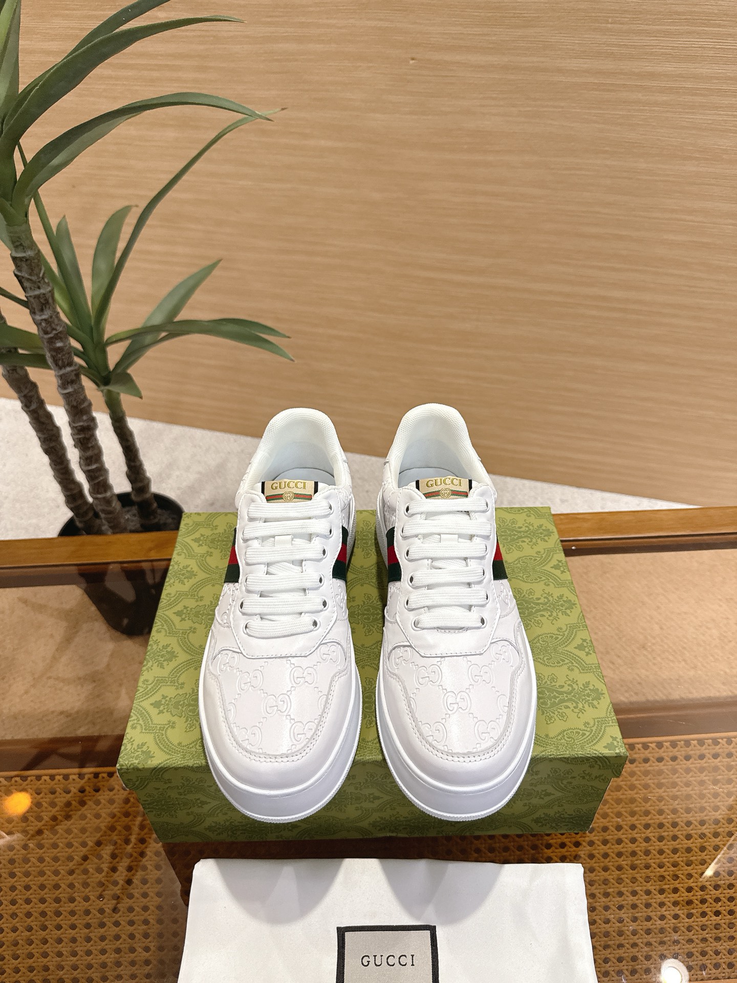 Gucci