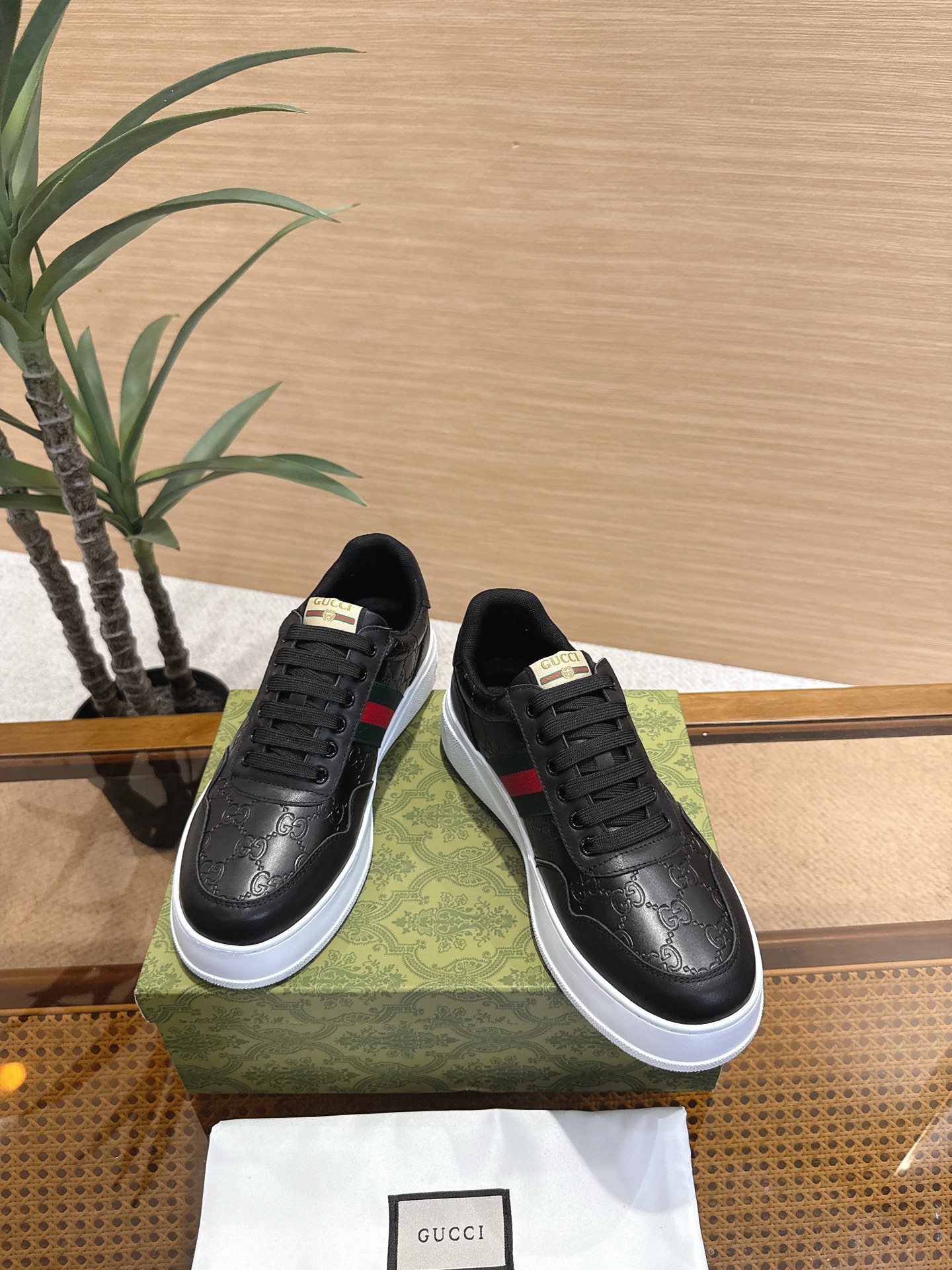 Gucci
