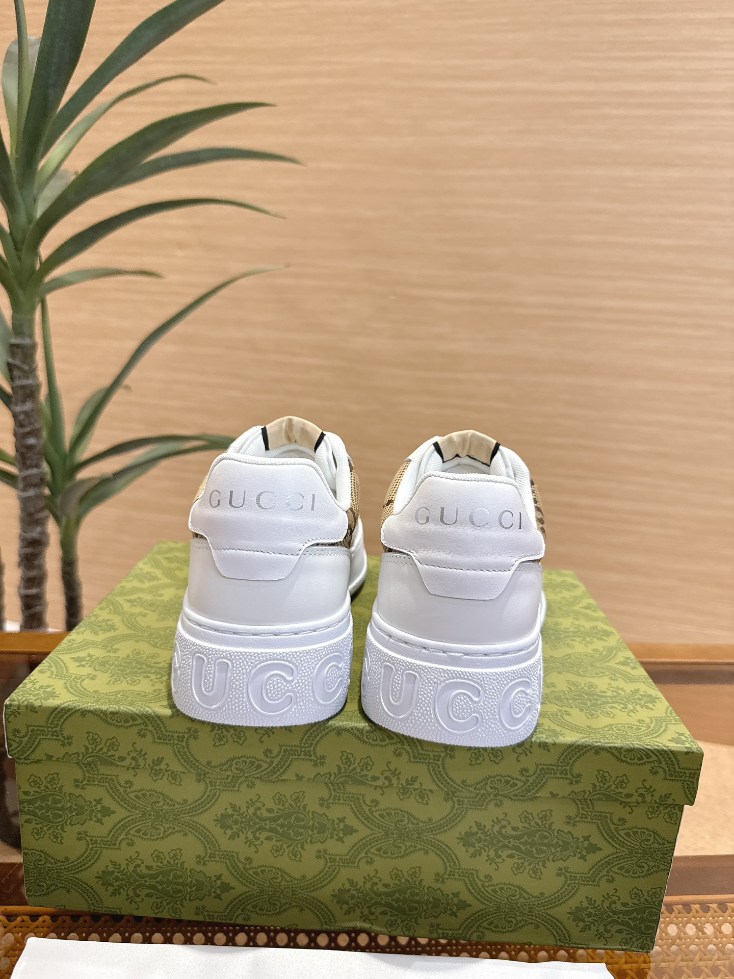 Gucci