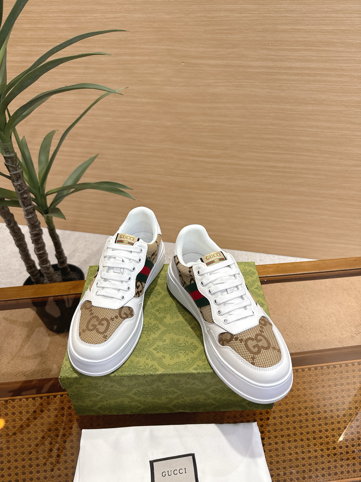 Gucci