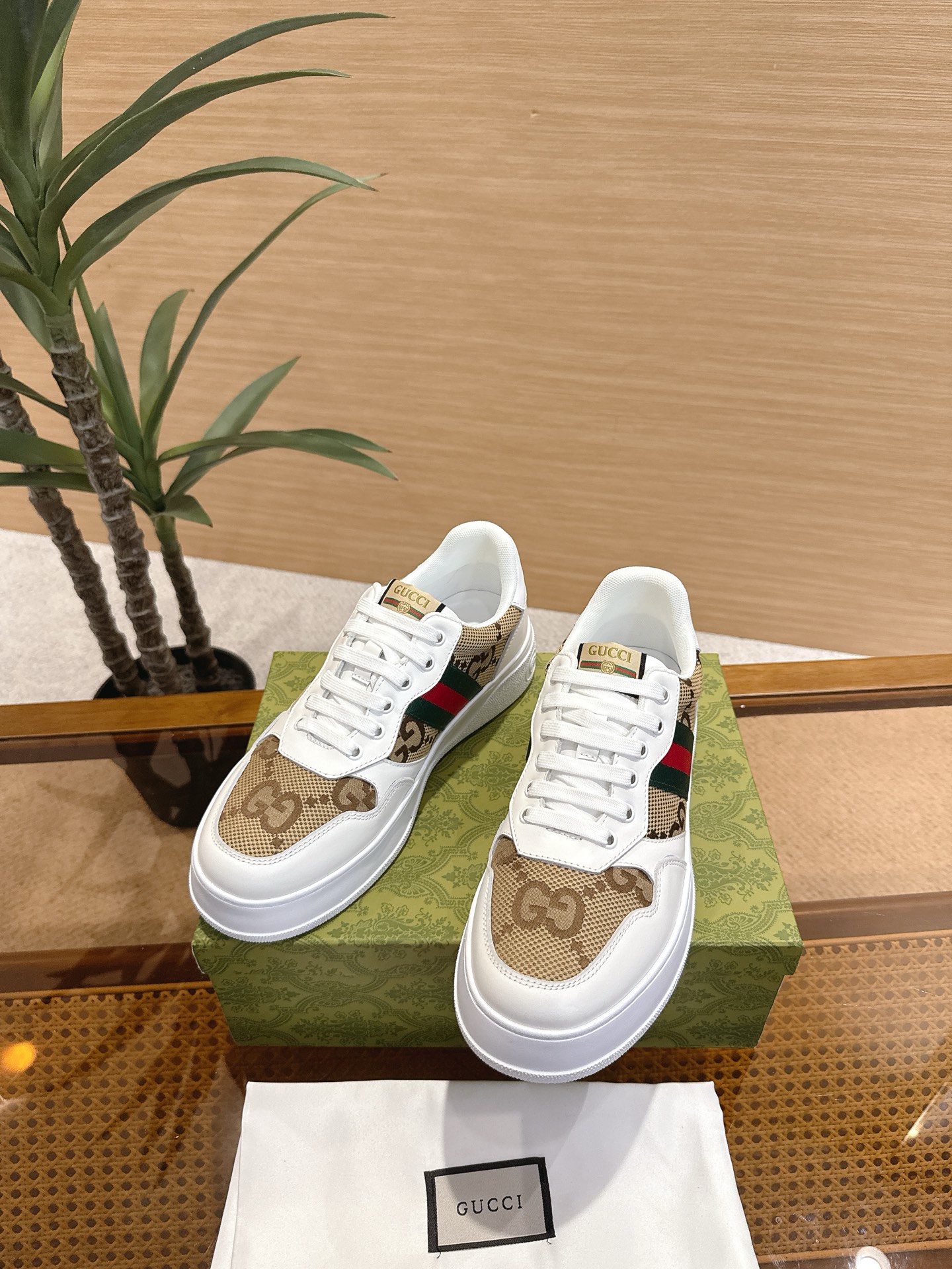 Gucci