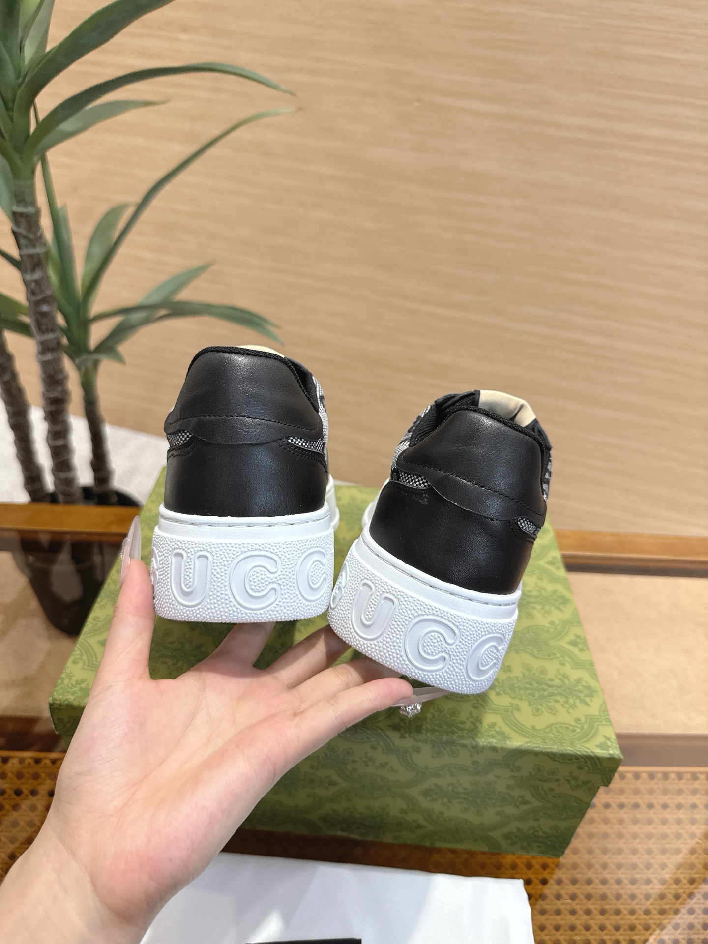 Gucci