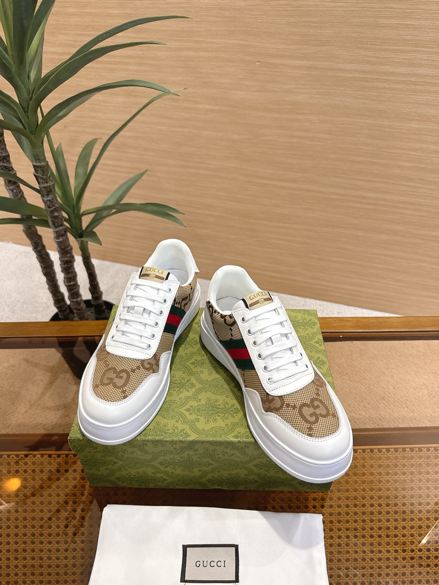 Gucci