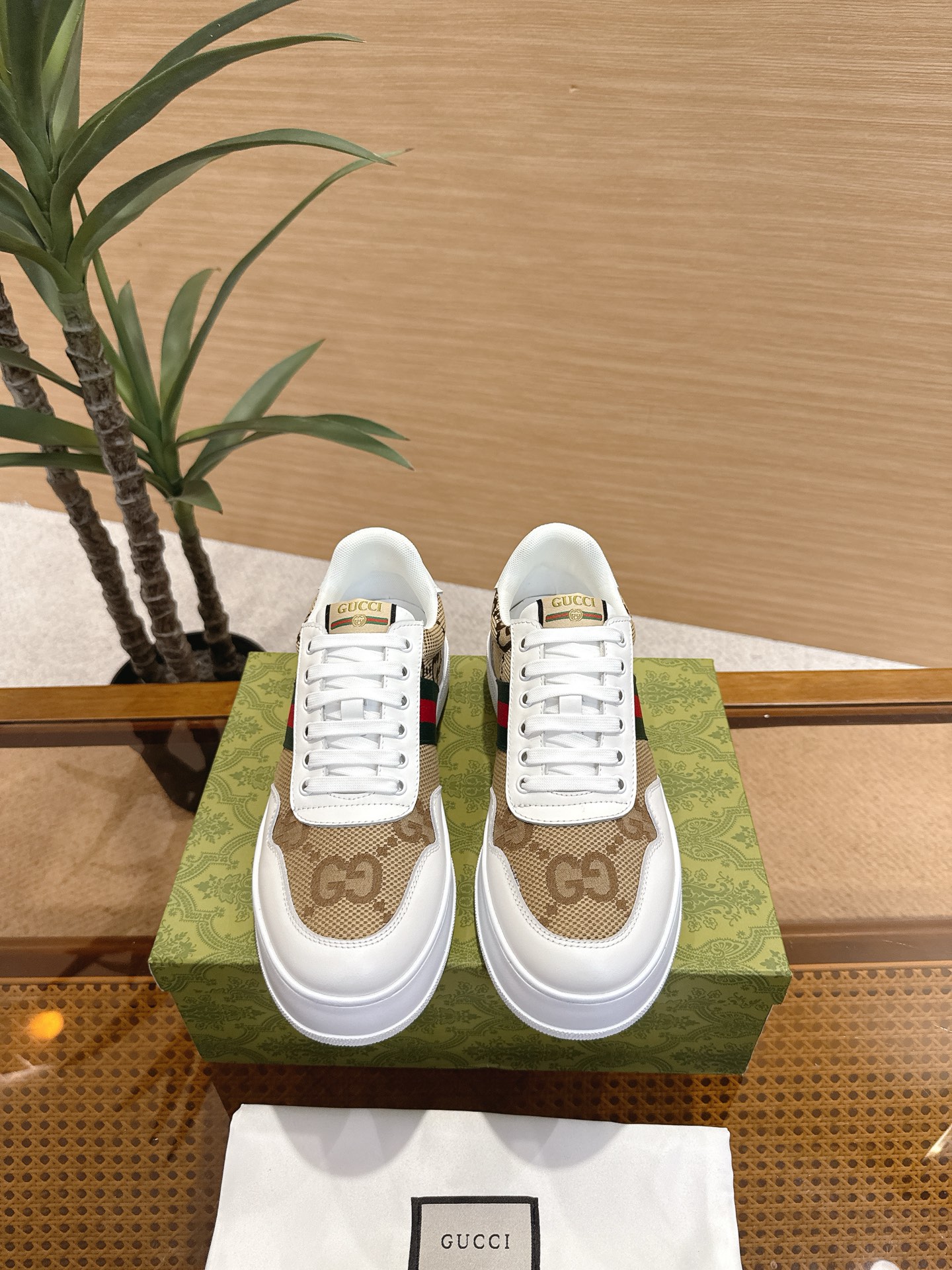 Gucci