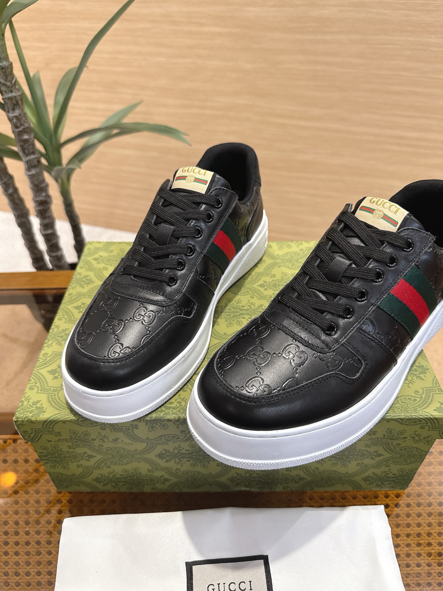 Gucci