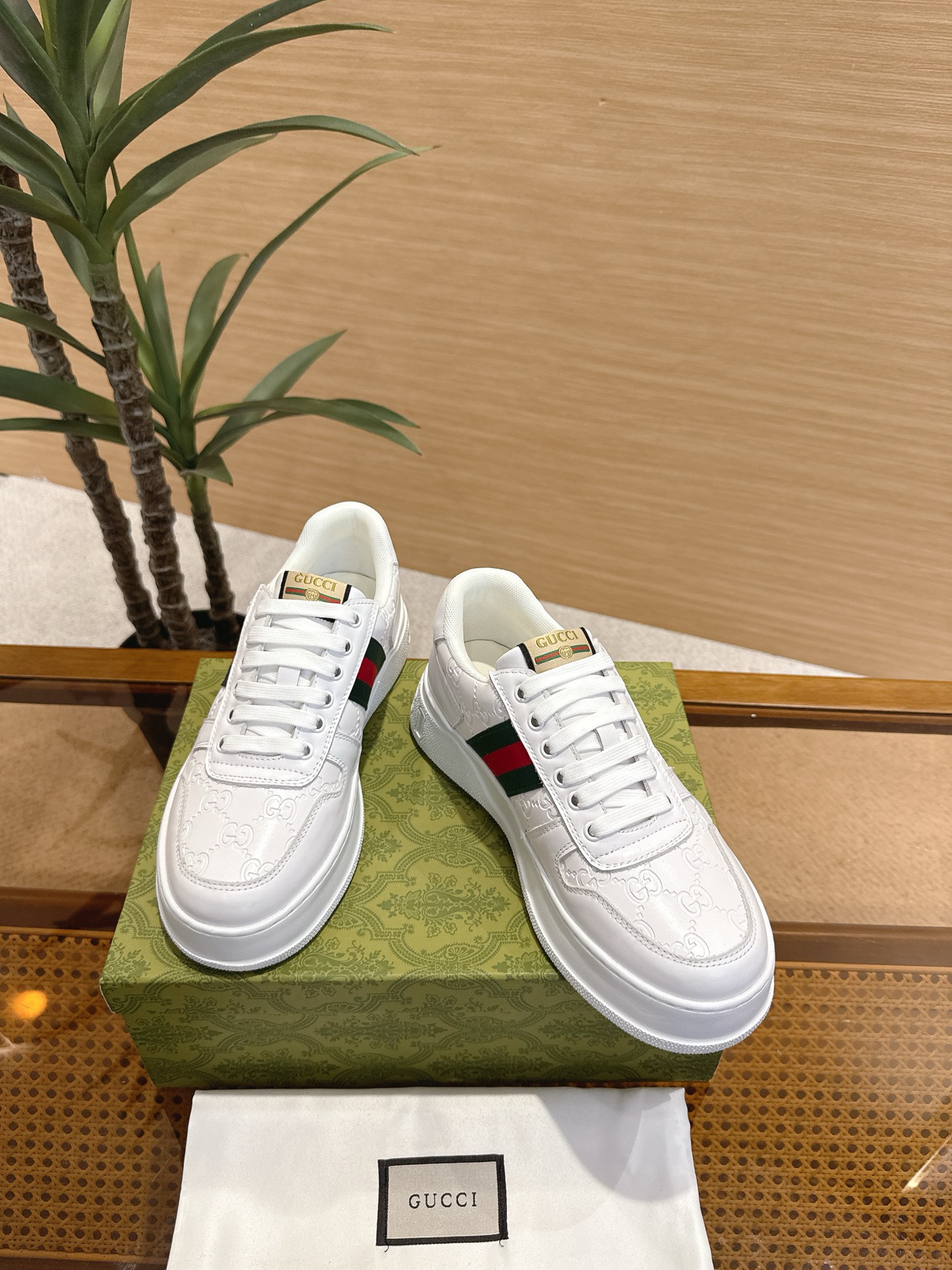 Gucci
