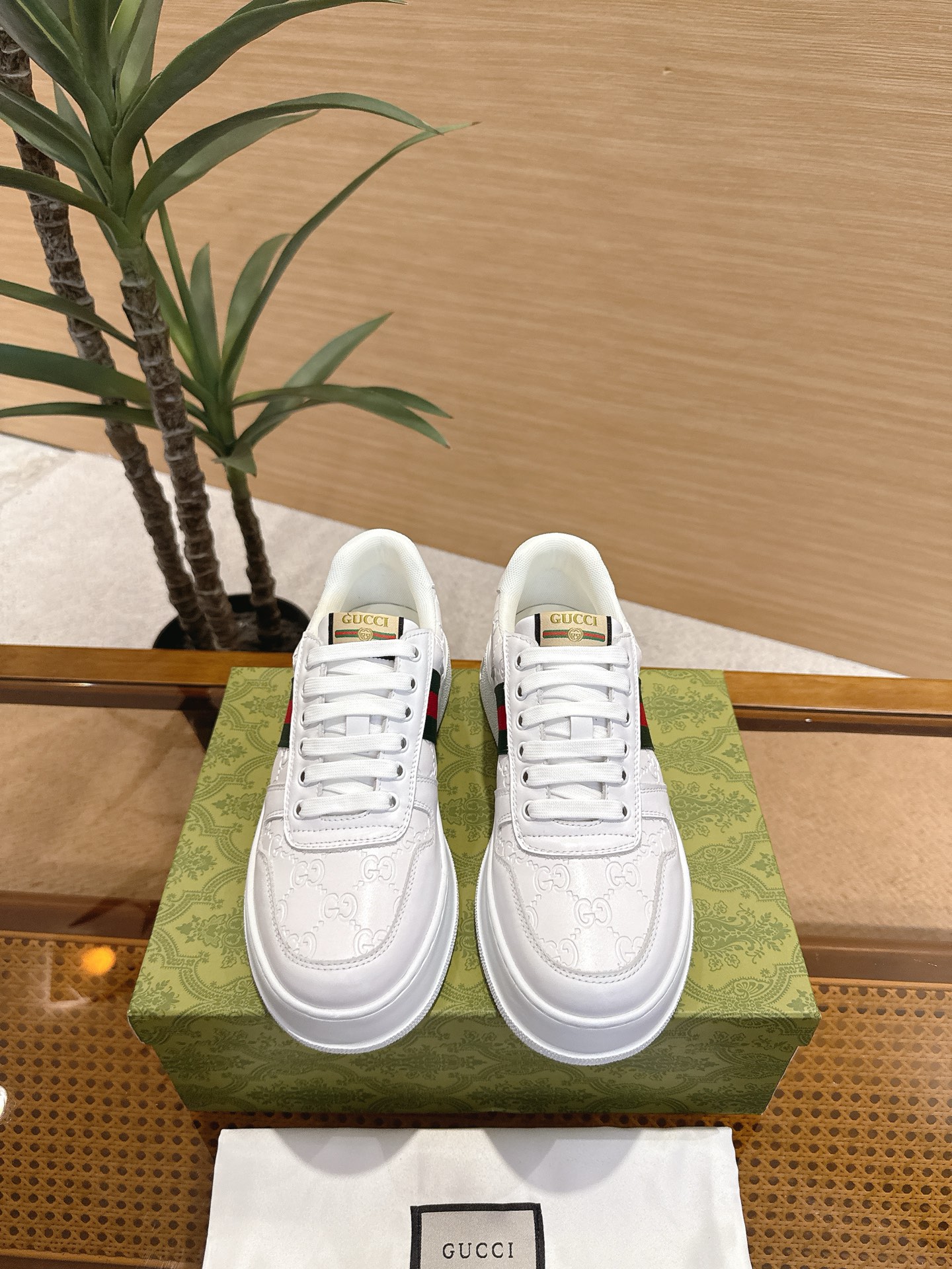 Gucci
