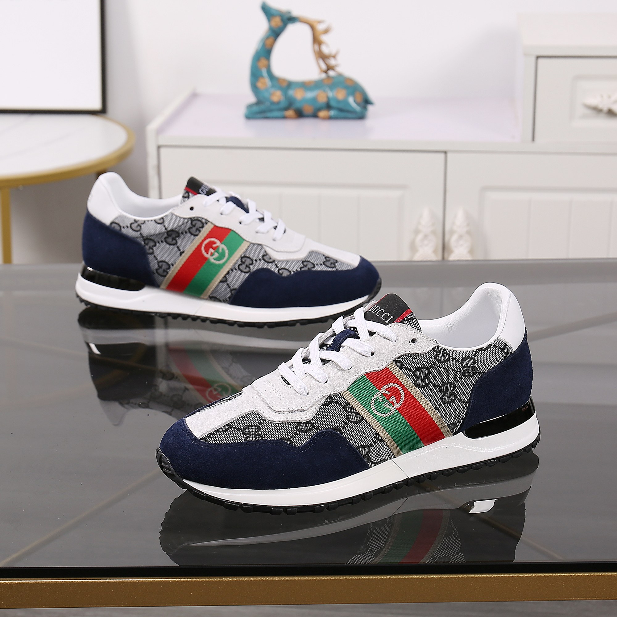 Gucci shoe