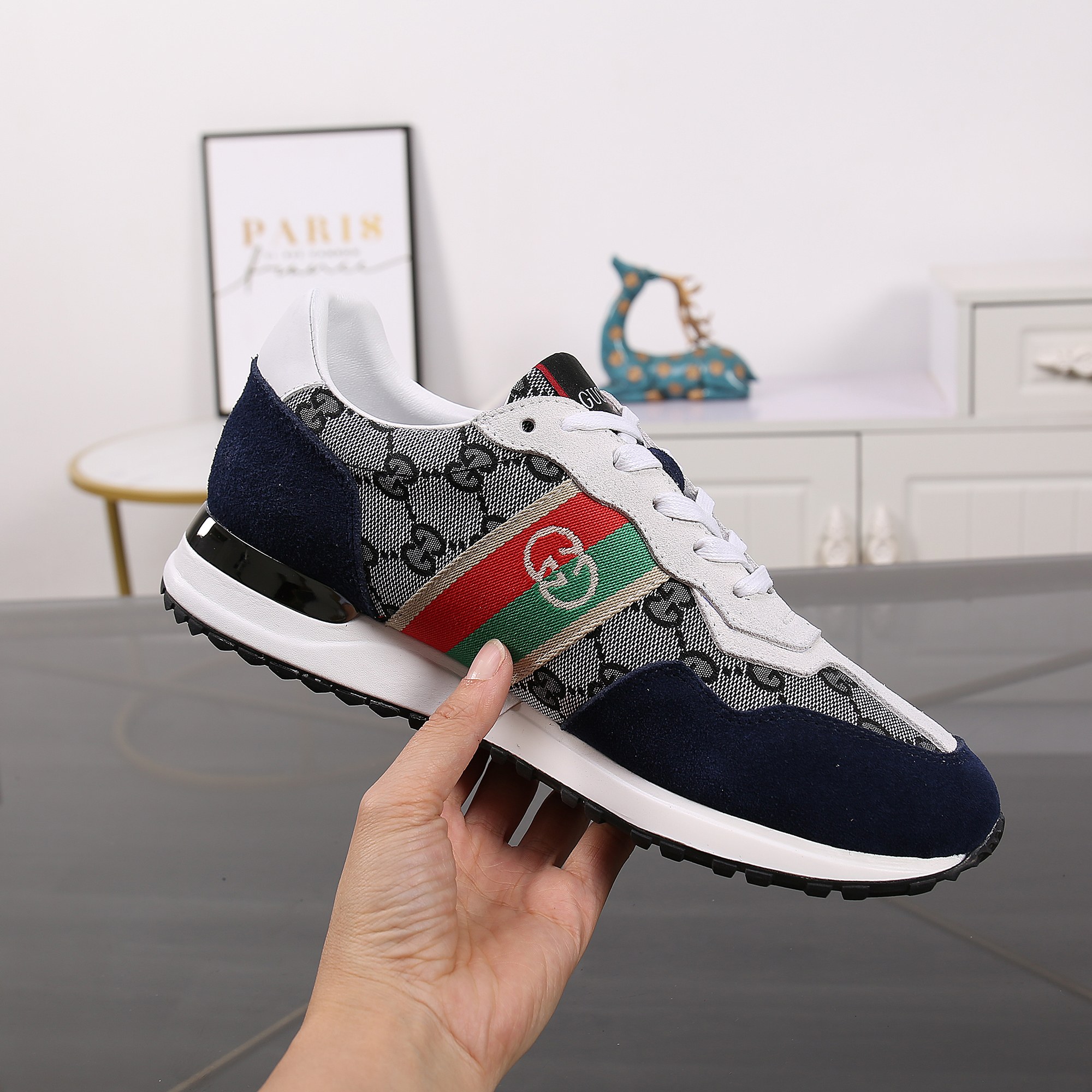 Gucci shoe