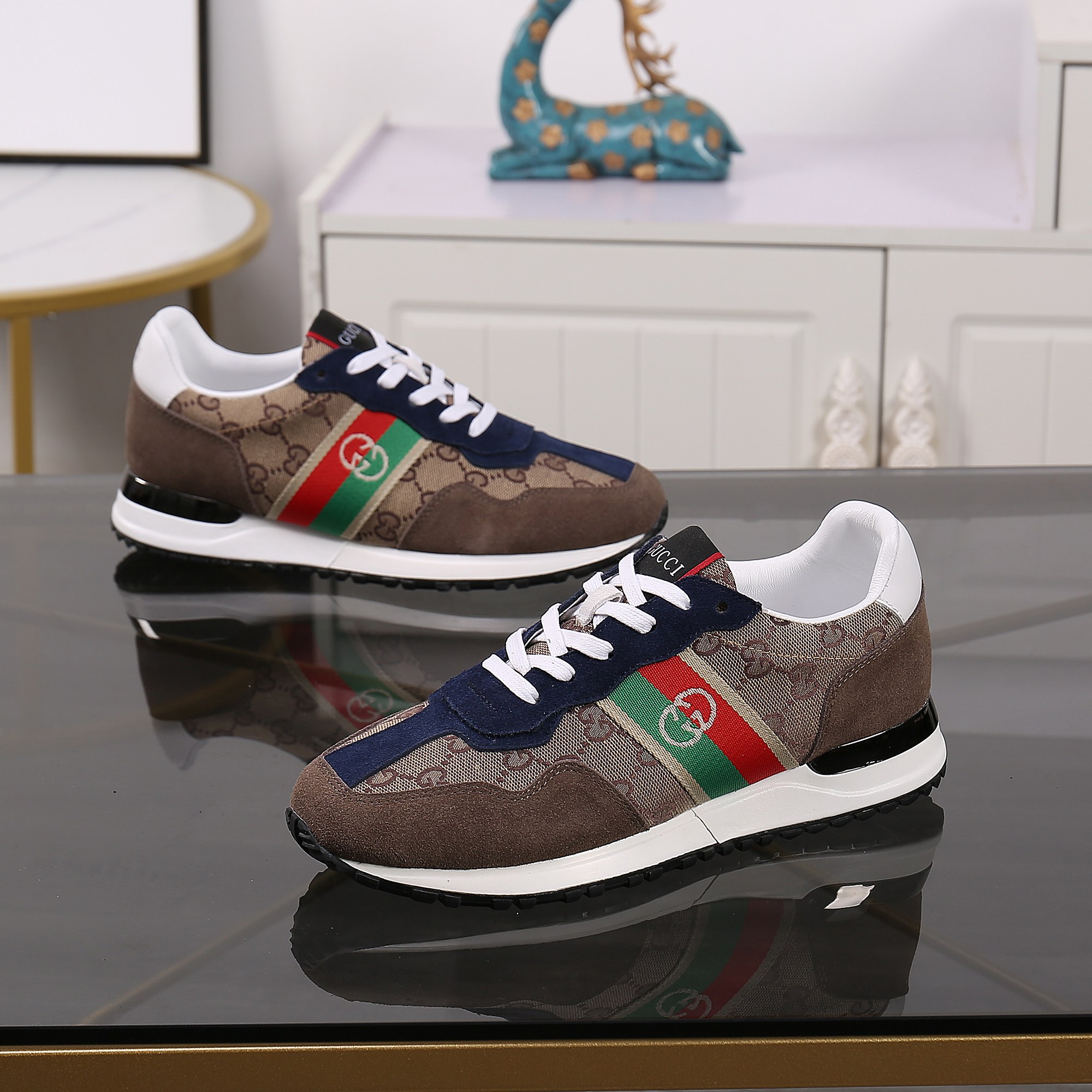Gucci shoe
