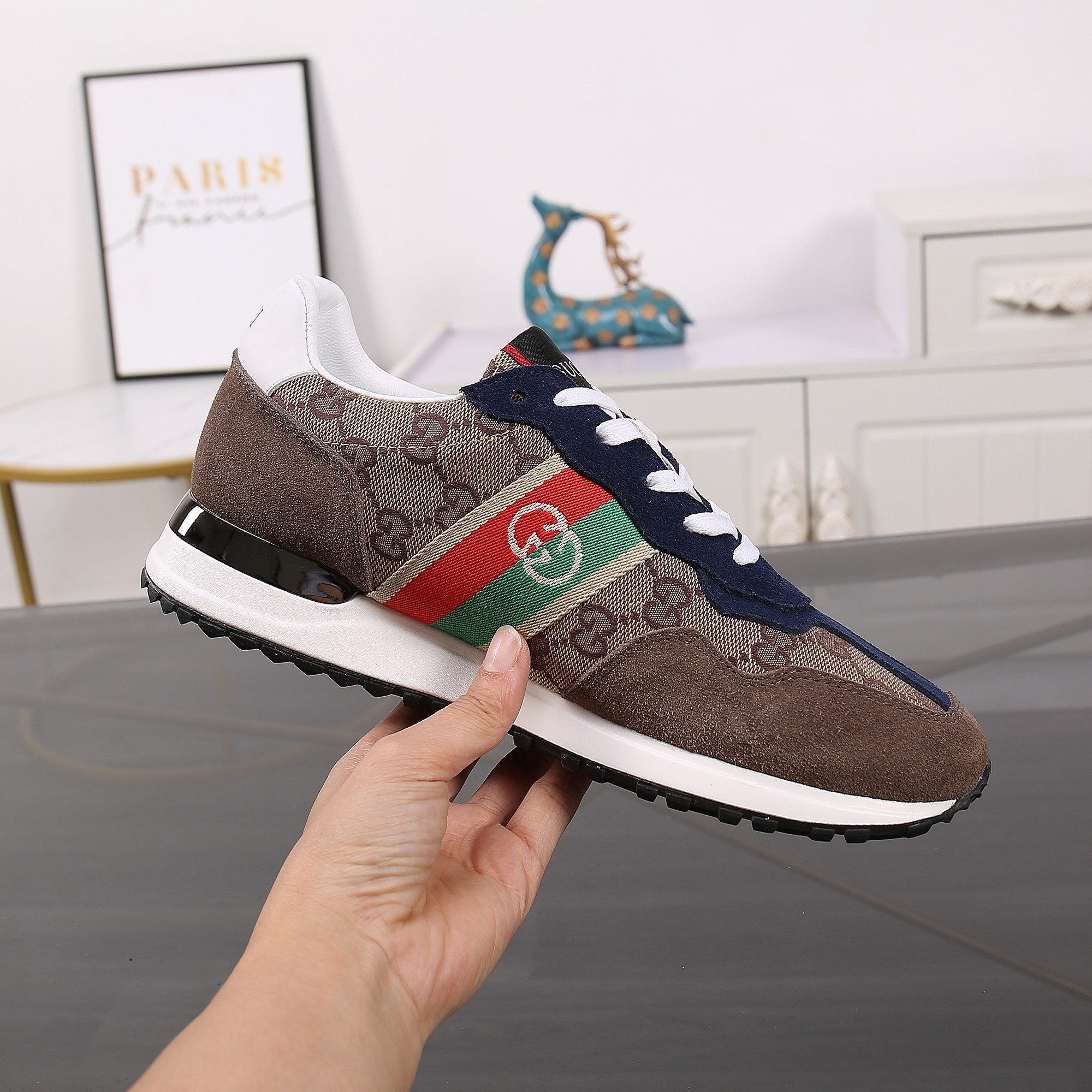 Gucci shoe