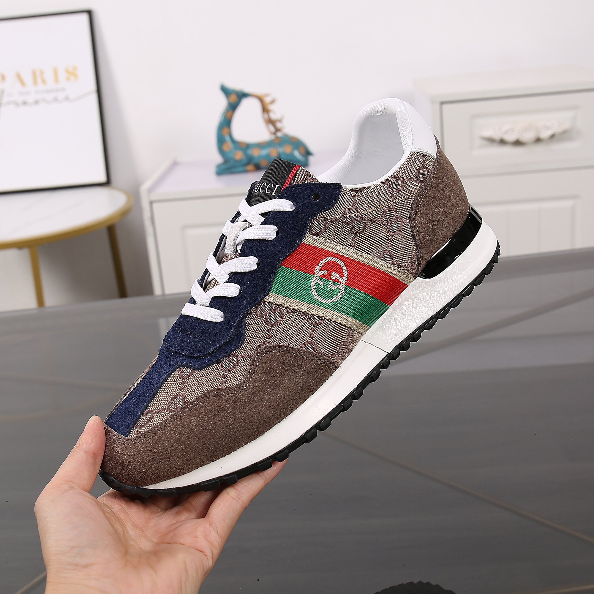 Gucci shoe
