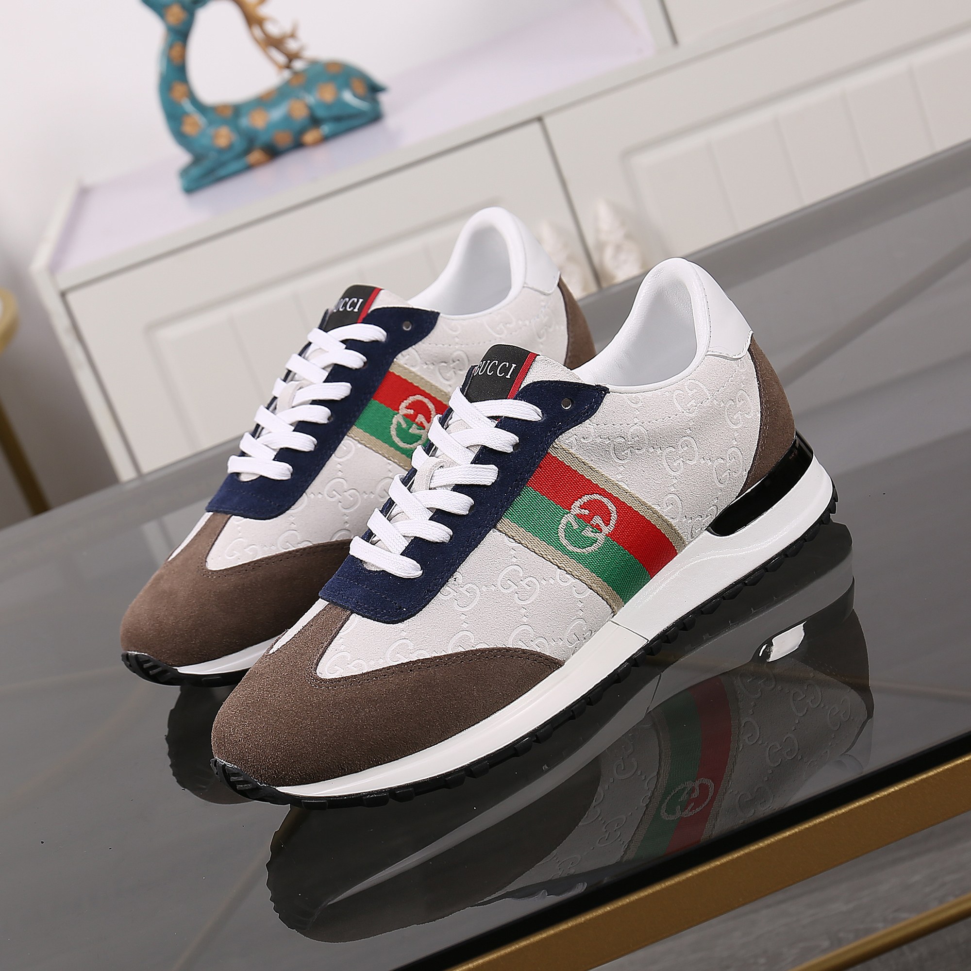 Gucci shoe