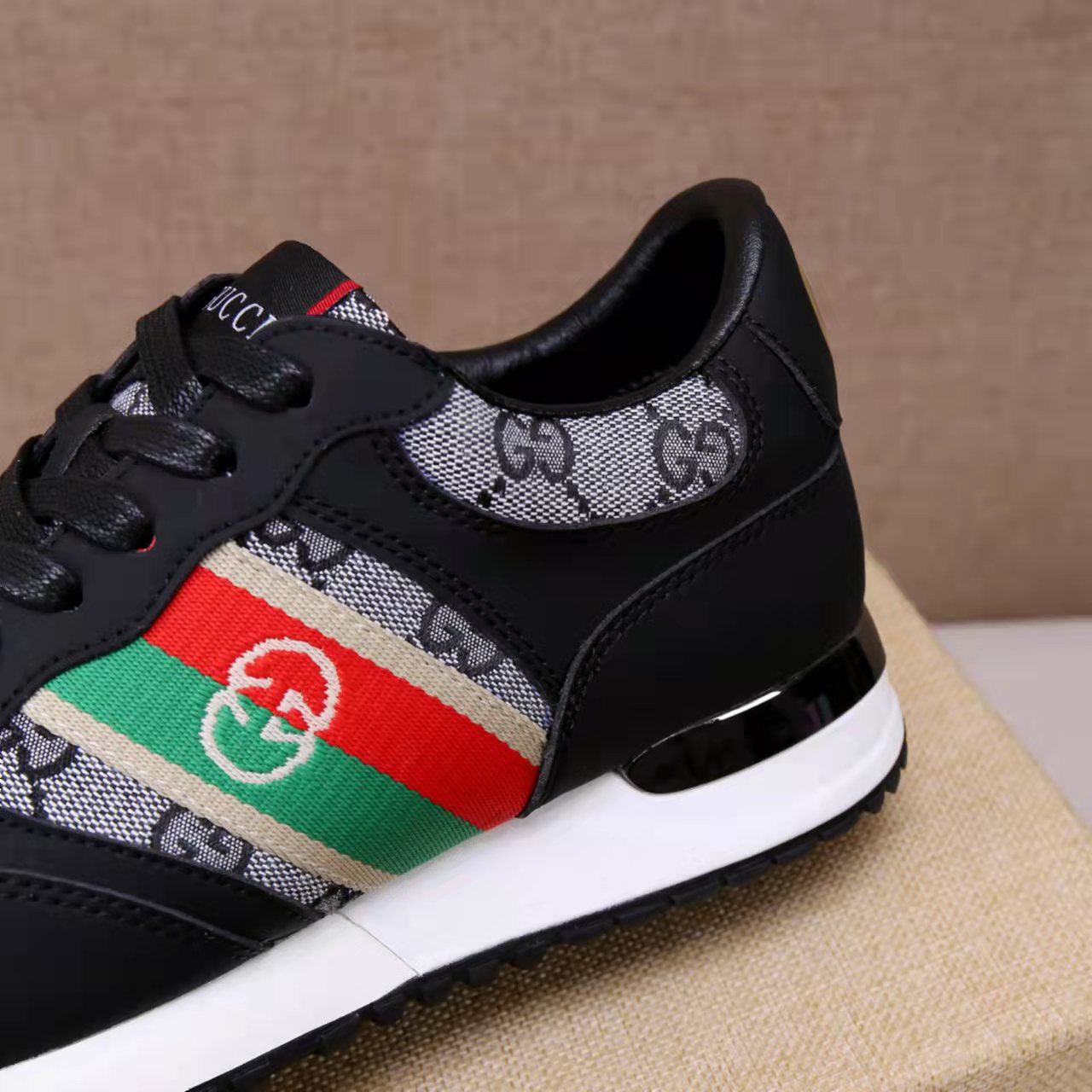 Gucci shoe