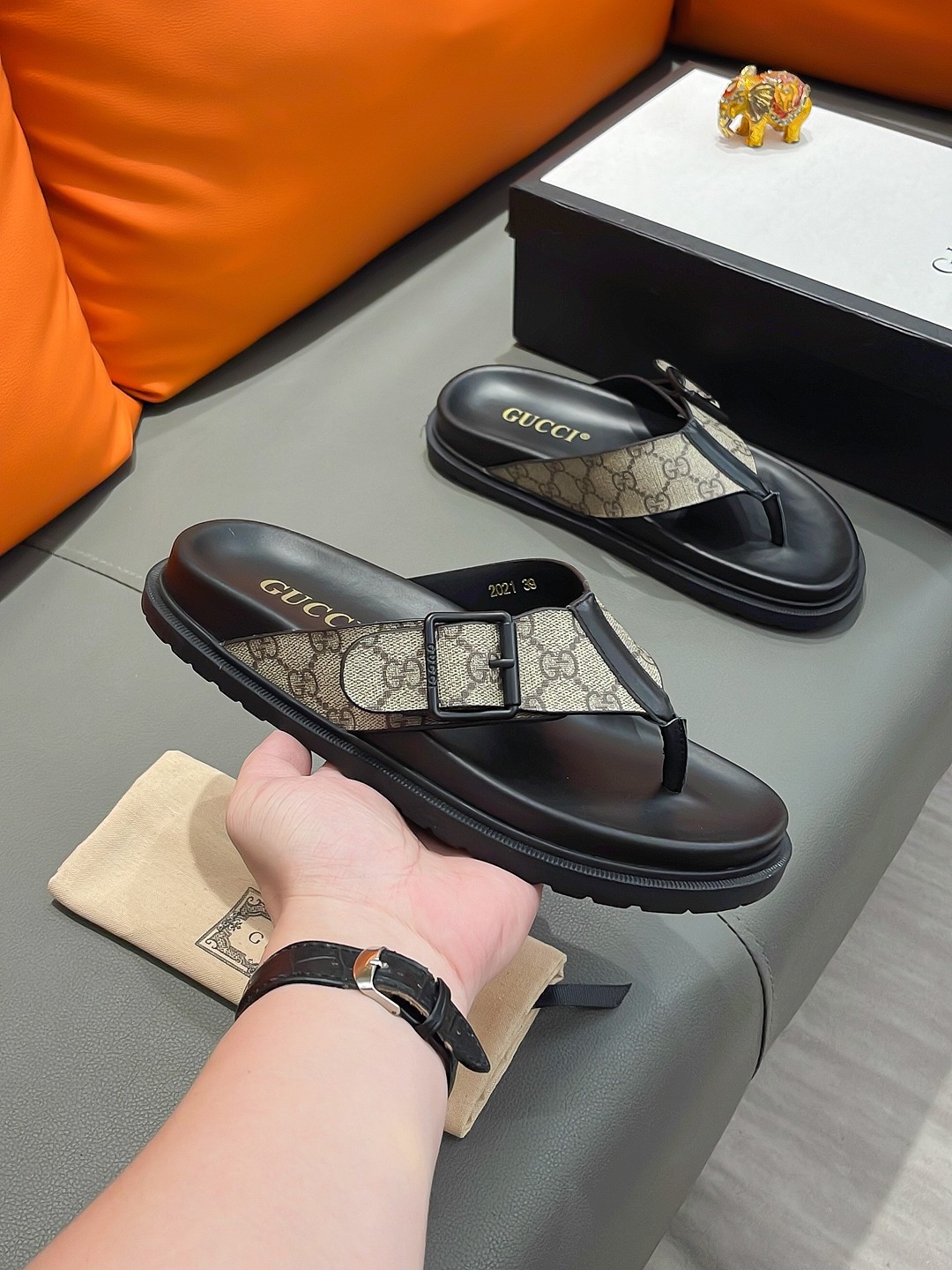 Gucci shoe
