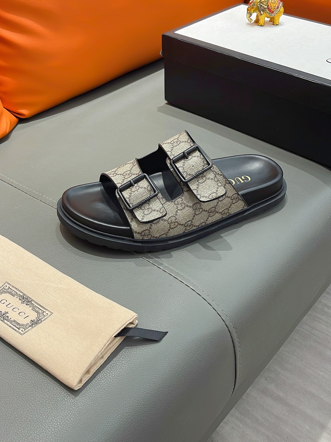 Gucci shoe