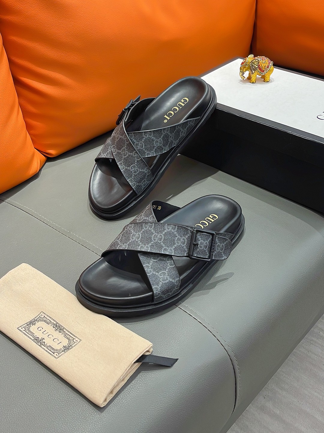 Gucci shoe