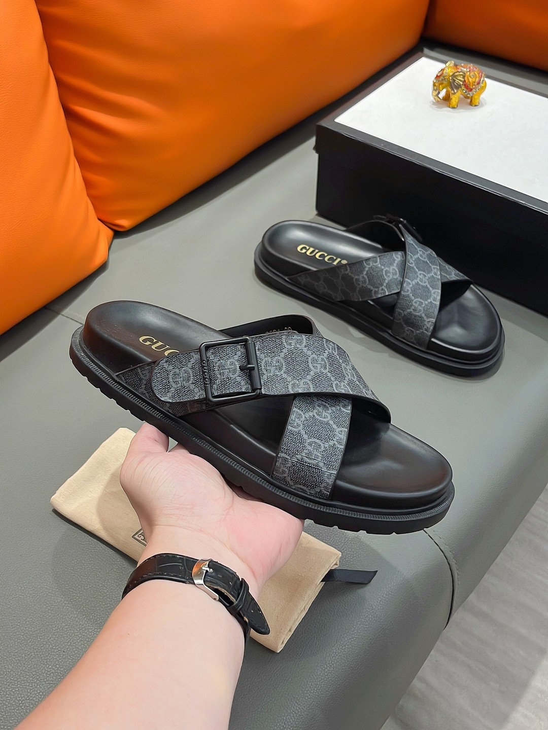 Gucci shoe