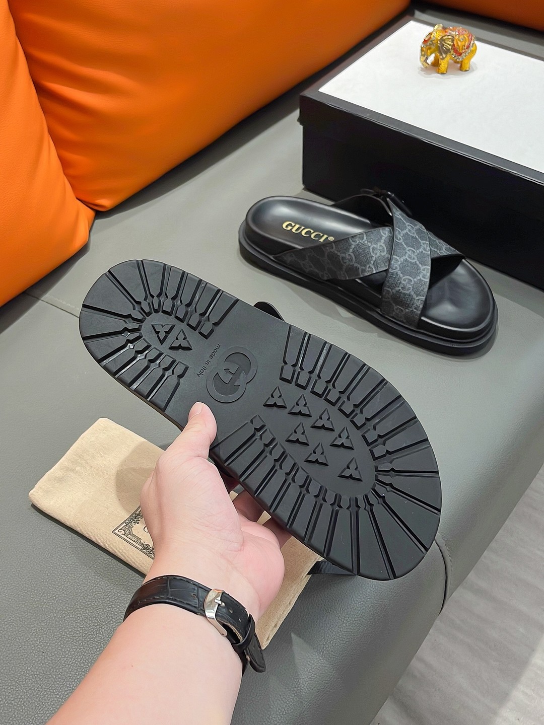 Gucci shoe