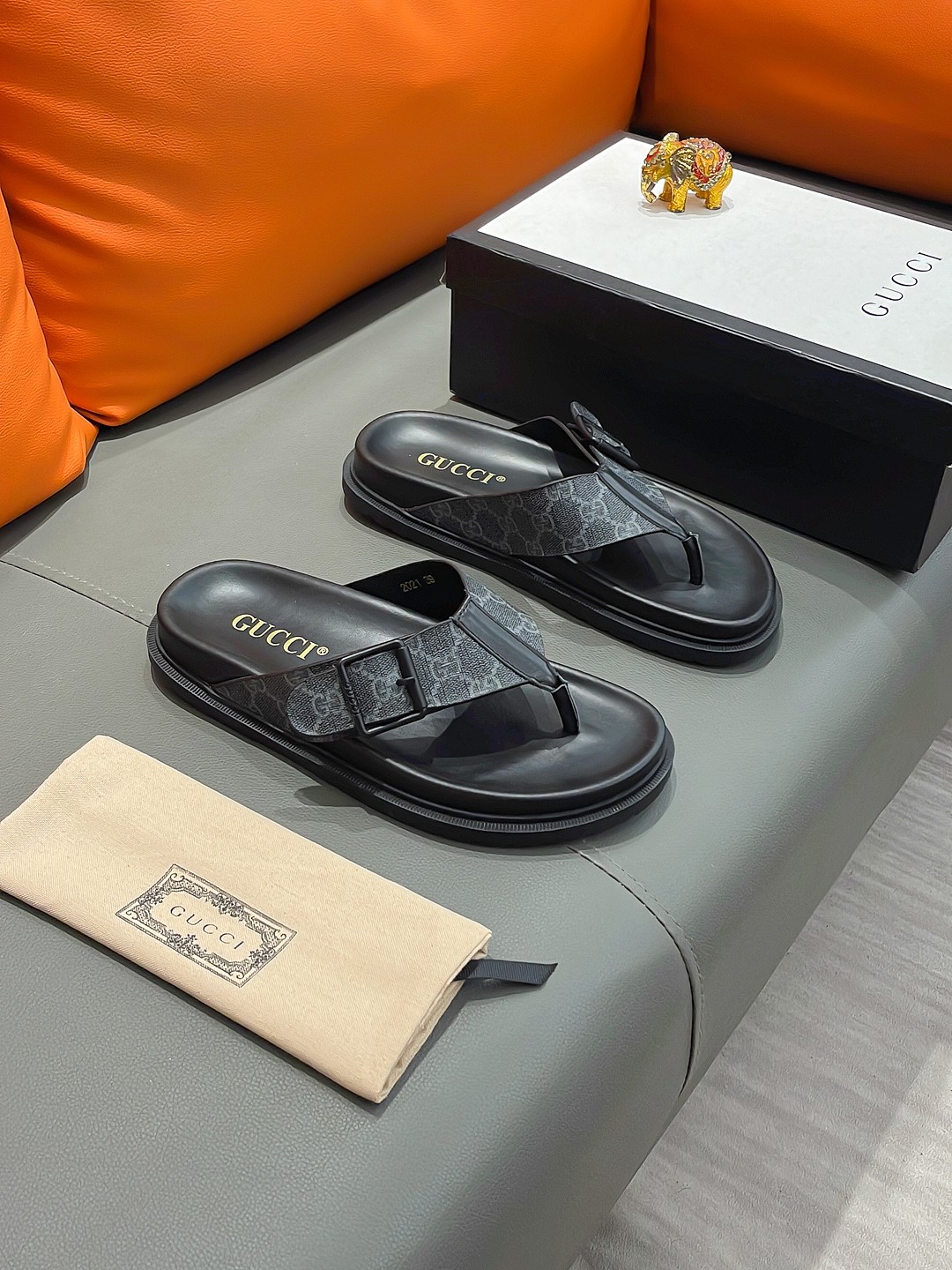 Gucci shoe